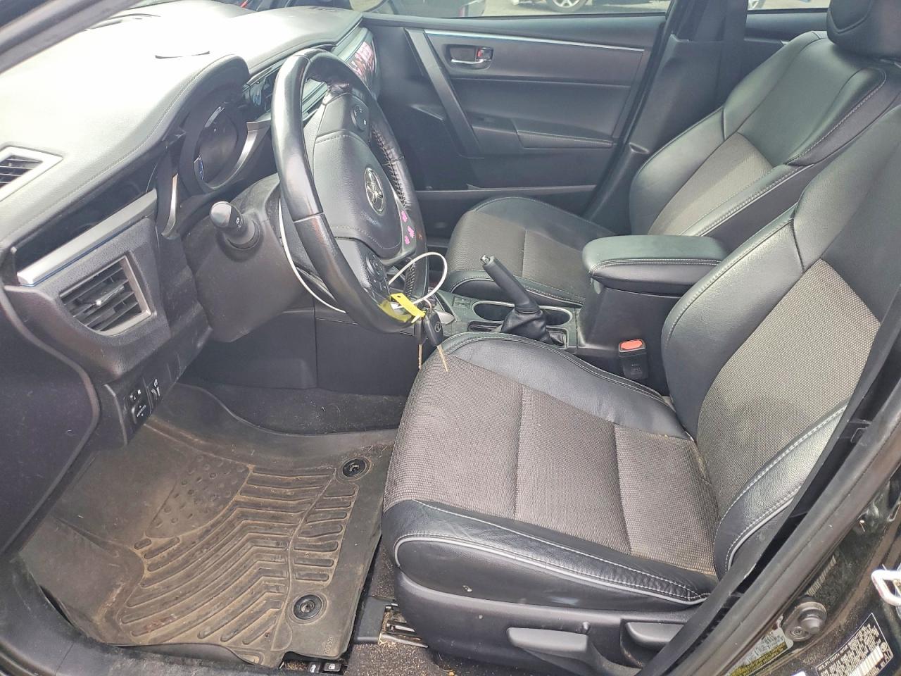 2016 TOYOTA COROLLA S PLUS photo 19