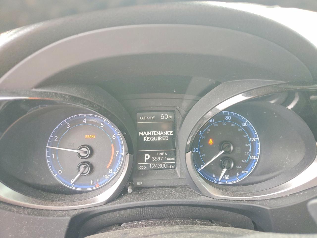 2016 TOYOTA COROLLA S PLUS photo 25