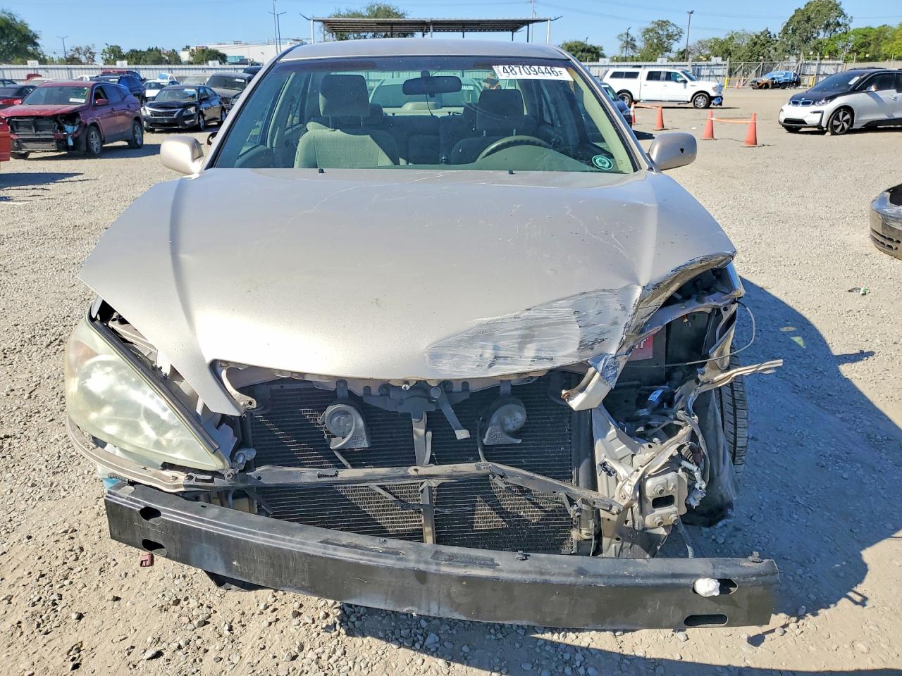 2004 TOYOTA CAMRY LE photo 9
