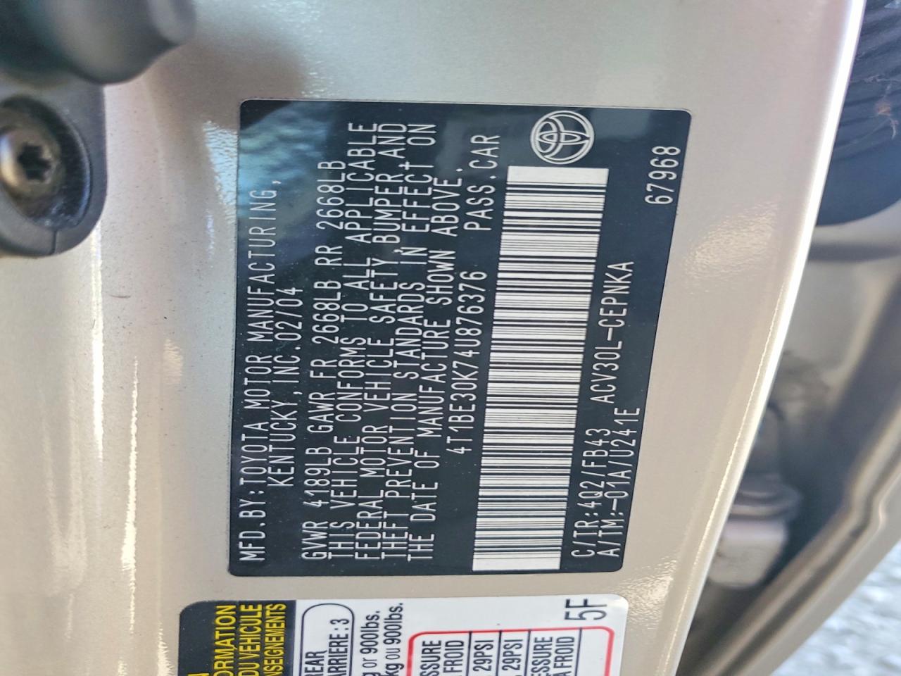 2004 TOYOTA CAMRY LE photo 25