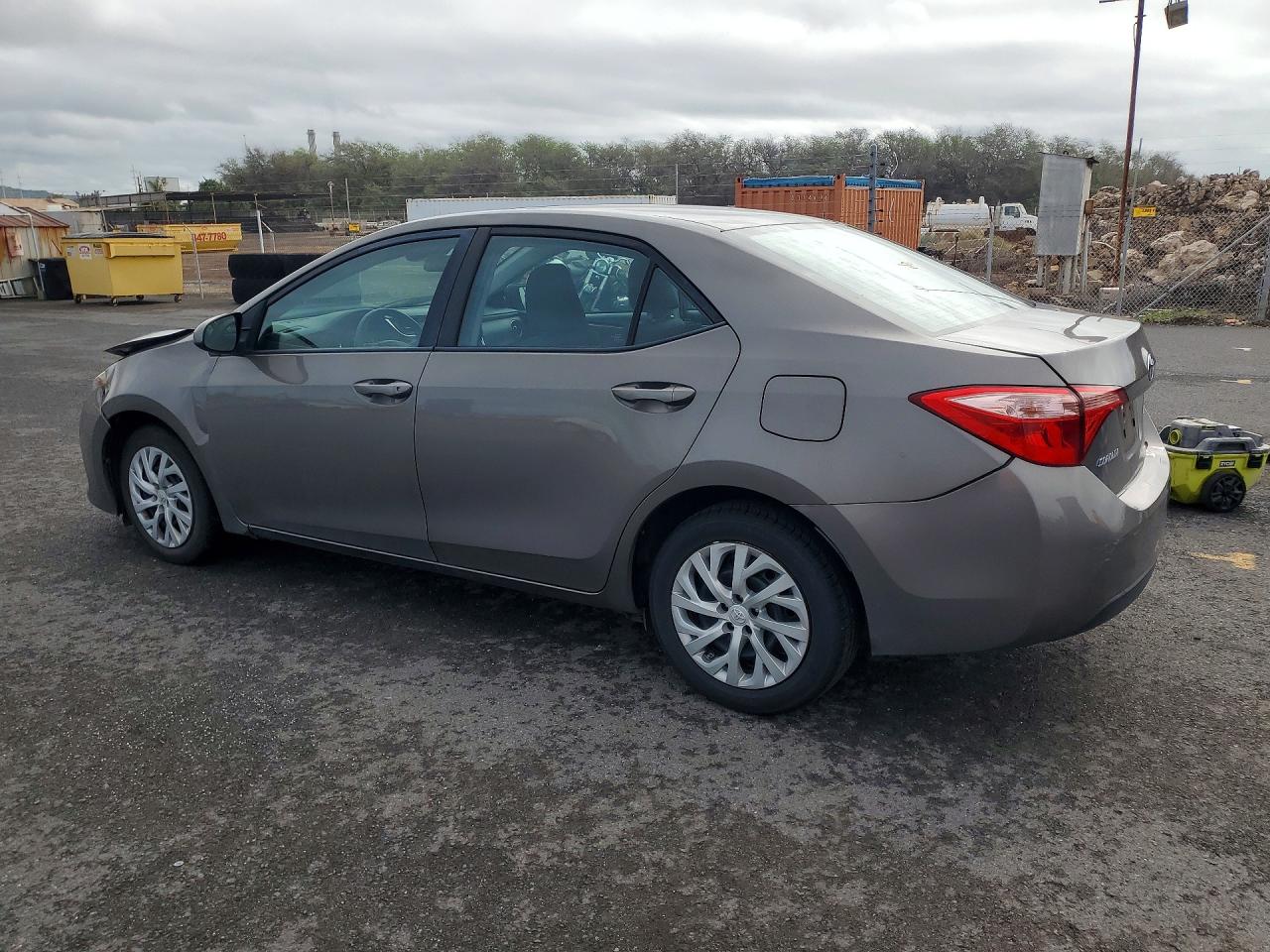 2019 TOYOTA COROLLA L photo 2