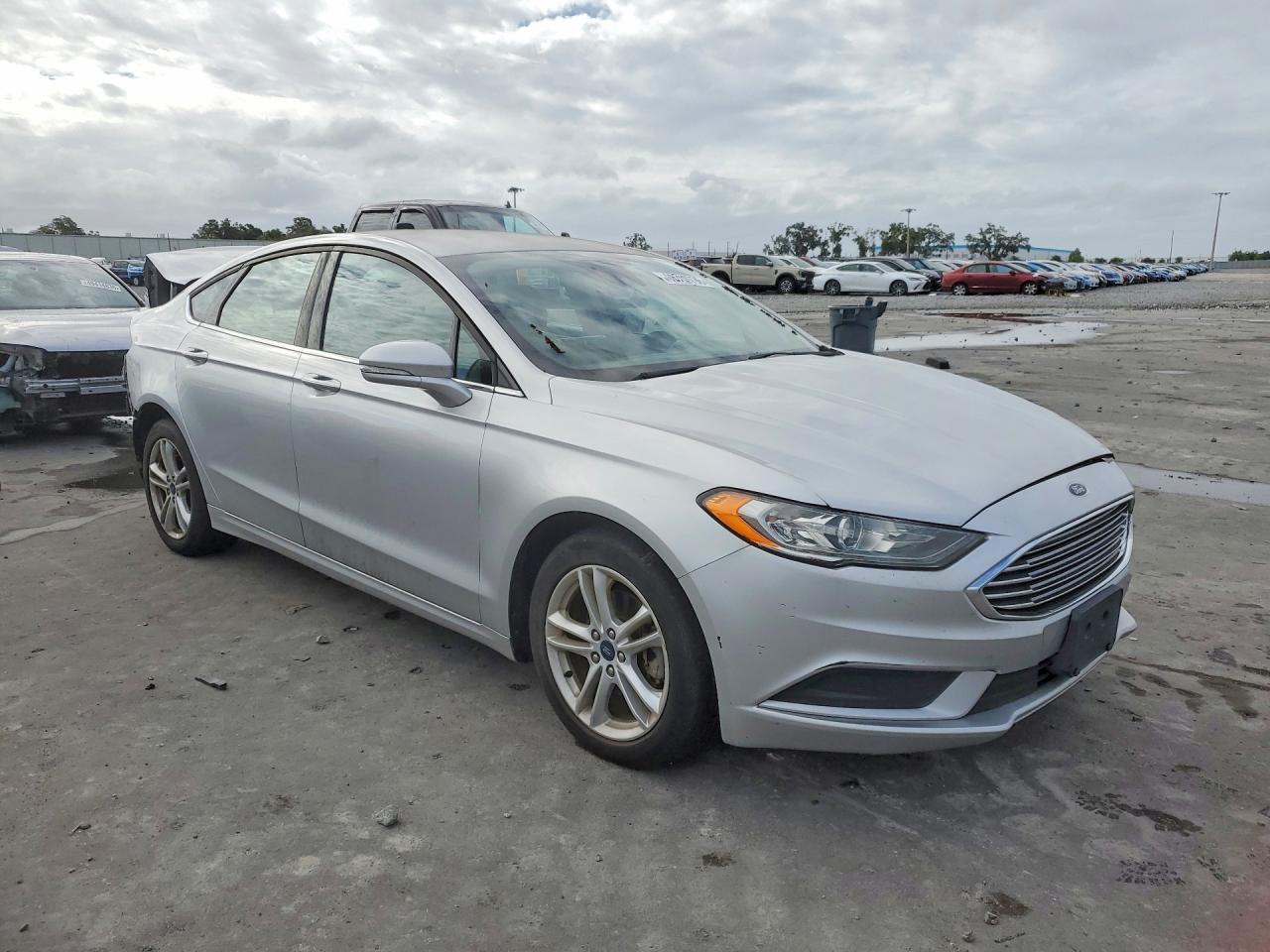2018 FORD FUSION SE photo 7