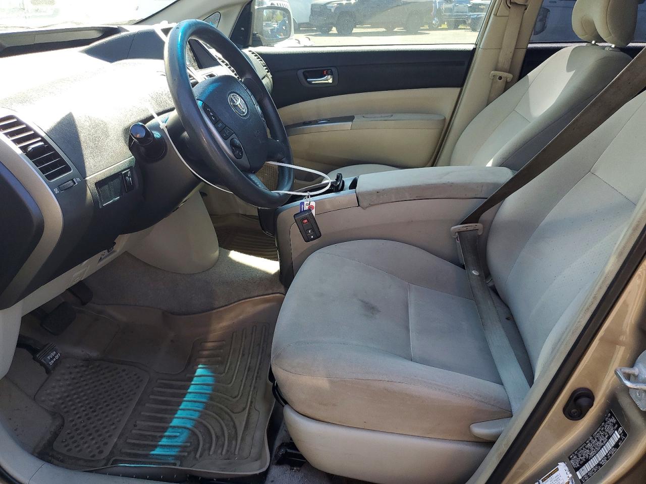2008 TOYOTA PRIUS BASE photo 13