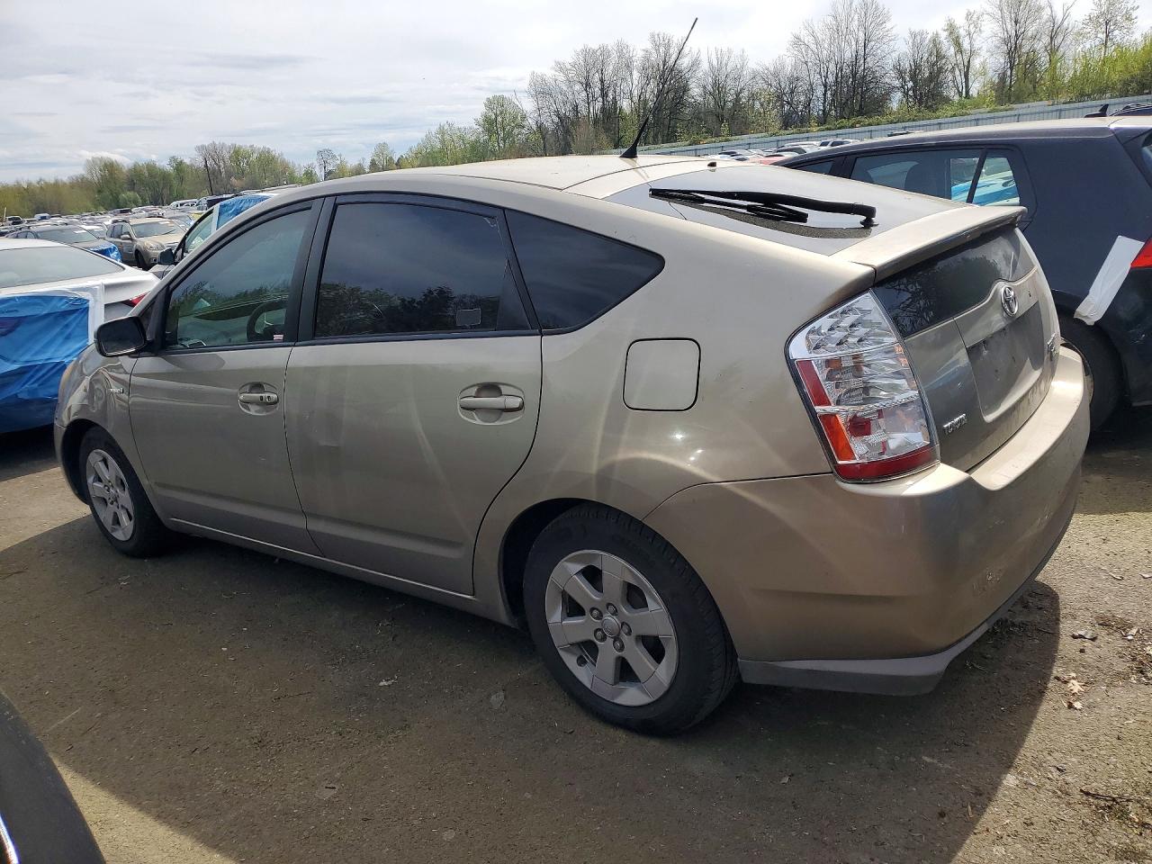 2008 TOYOTA PRIUS BASE photo 3
