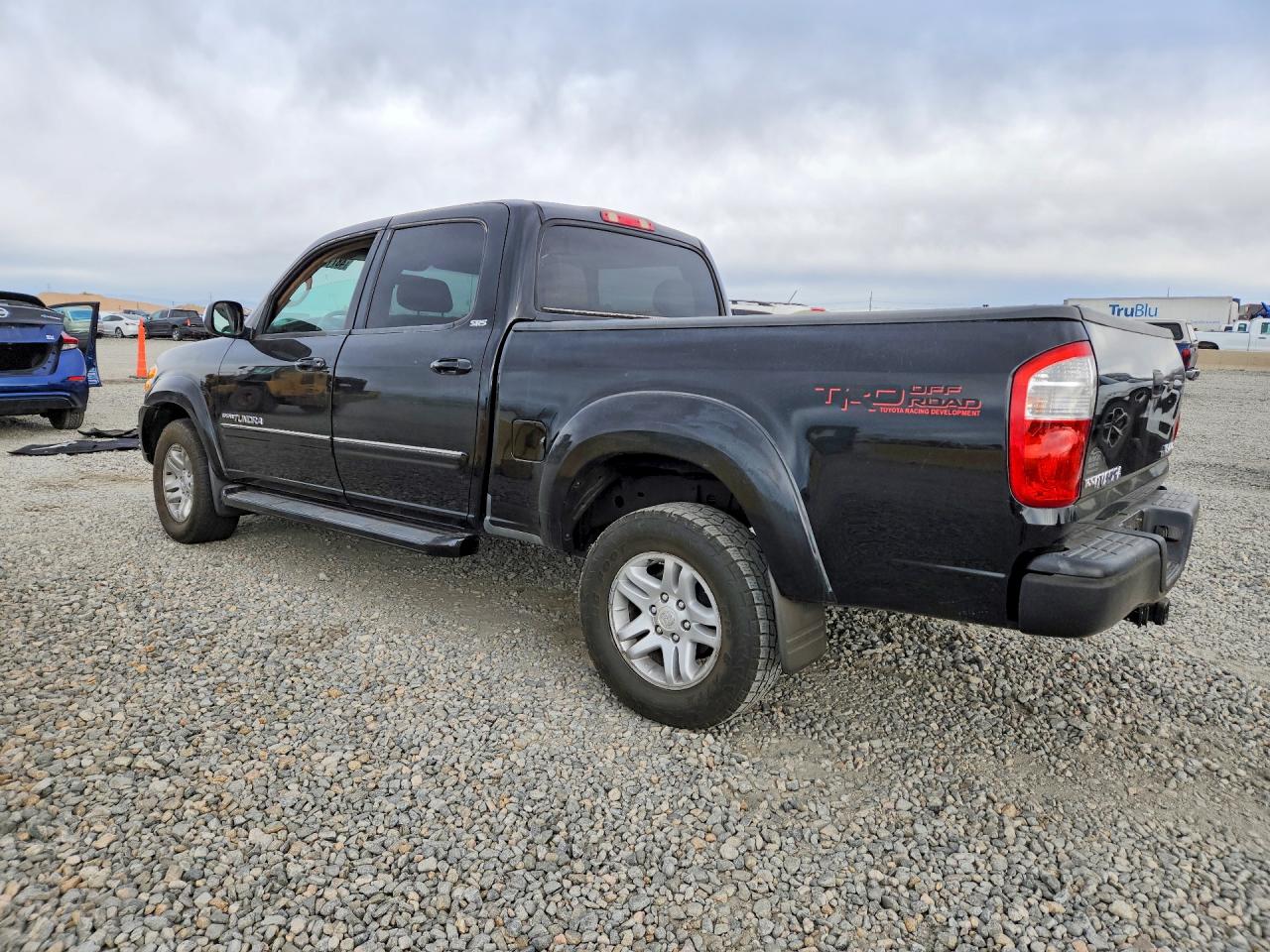2004 TOYOTA TUNDRA DOUBLE CAB SR5 photo 3