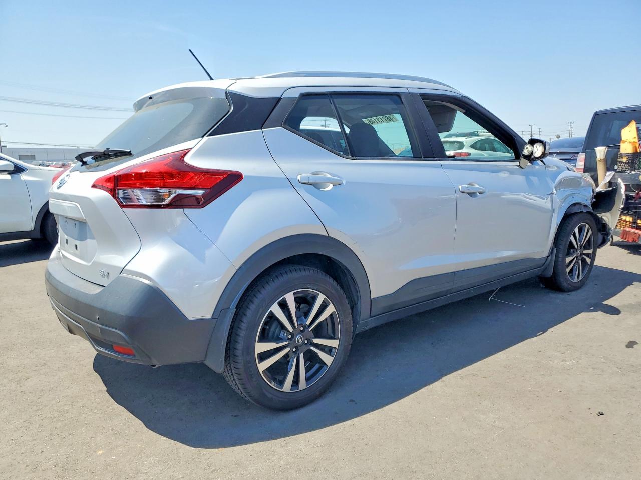 2018 NISSAN KICKS SV photo 5