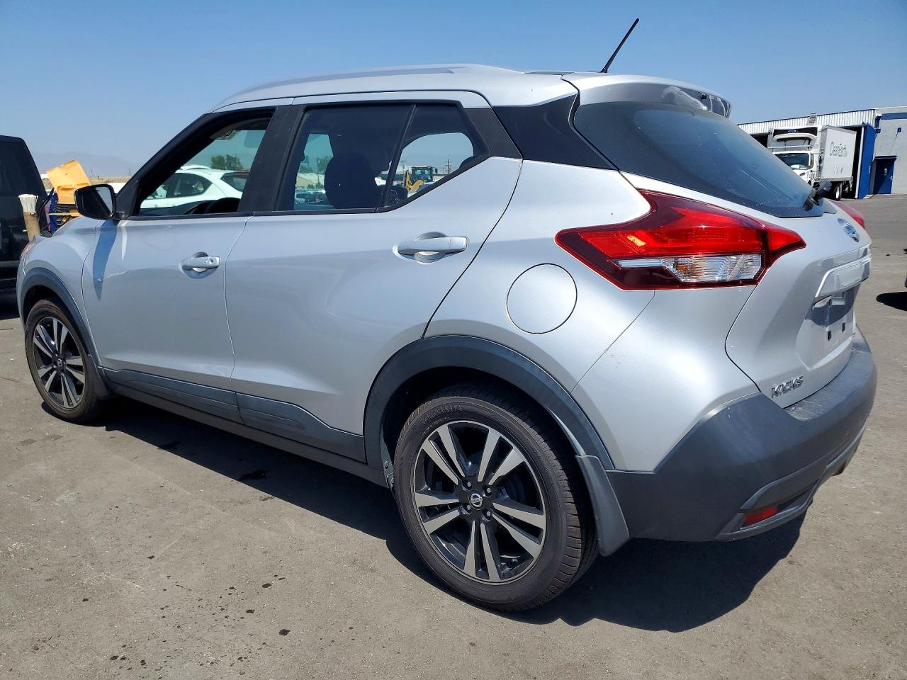 2018 NISSAN KICKS SV photo 3