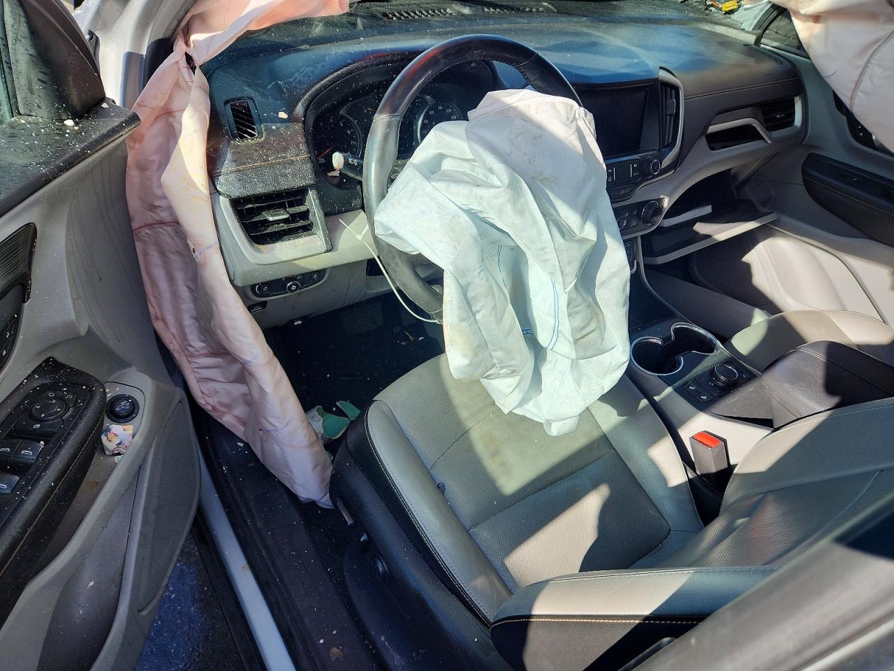 2019 GMC TERRAIN SLT photo 8