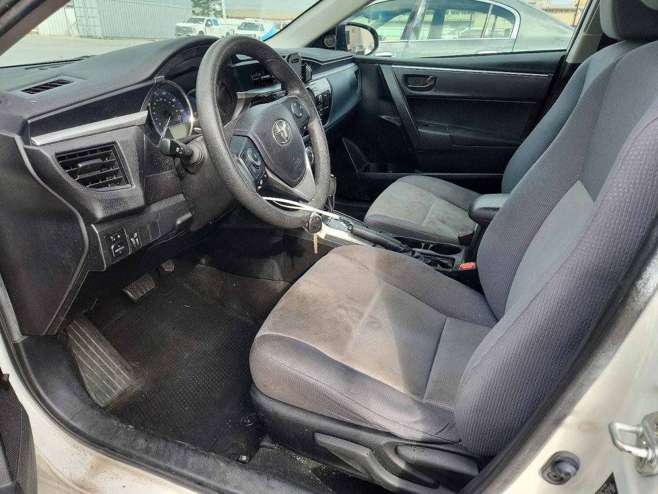 2016 TOYOTA COROLLA L photo 13