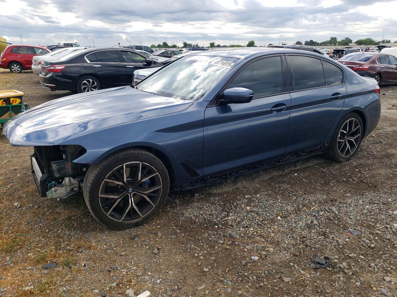 2023 BMW 530