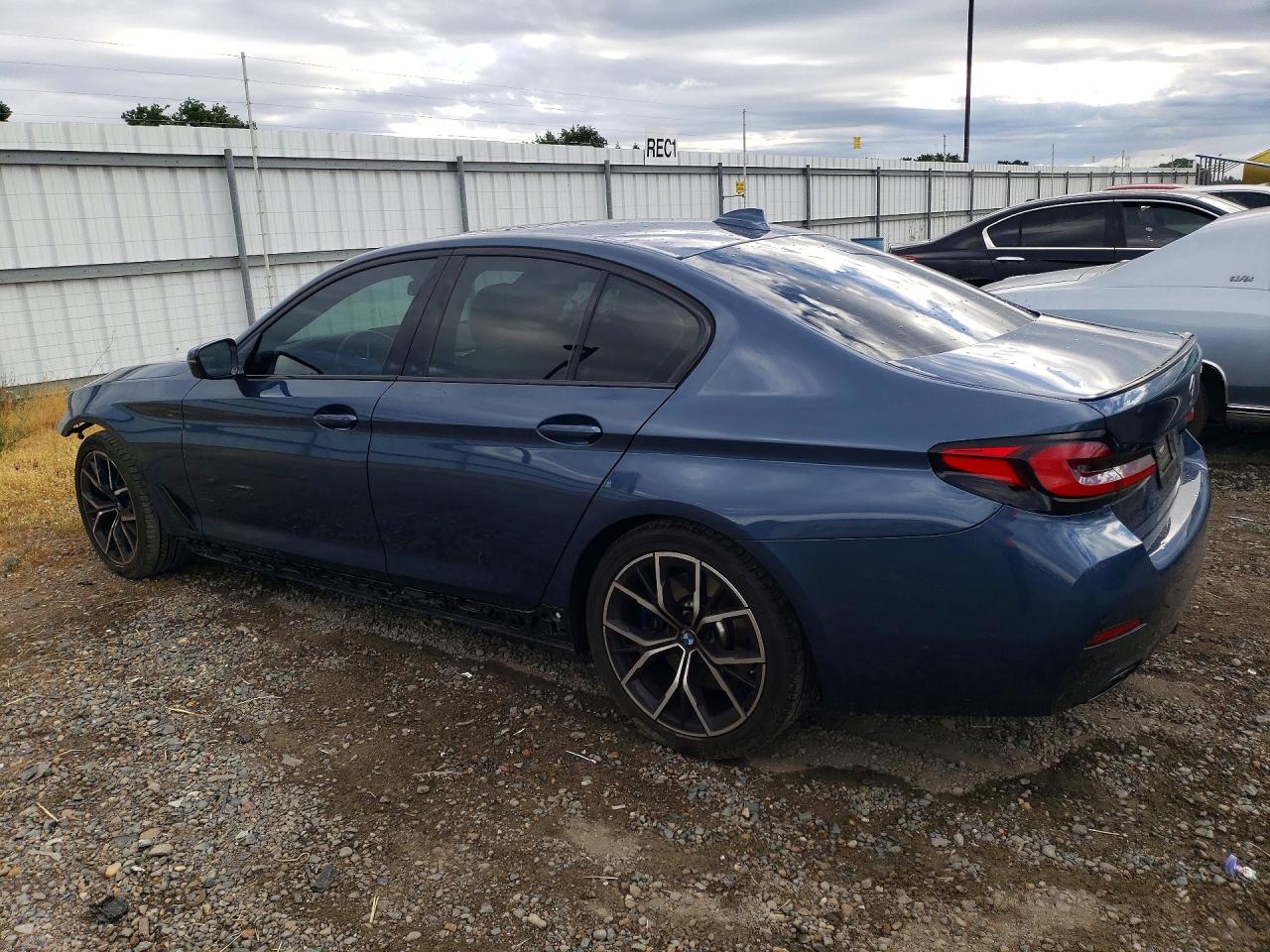 2023 BMW 530 I photo 3