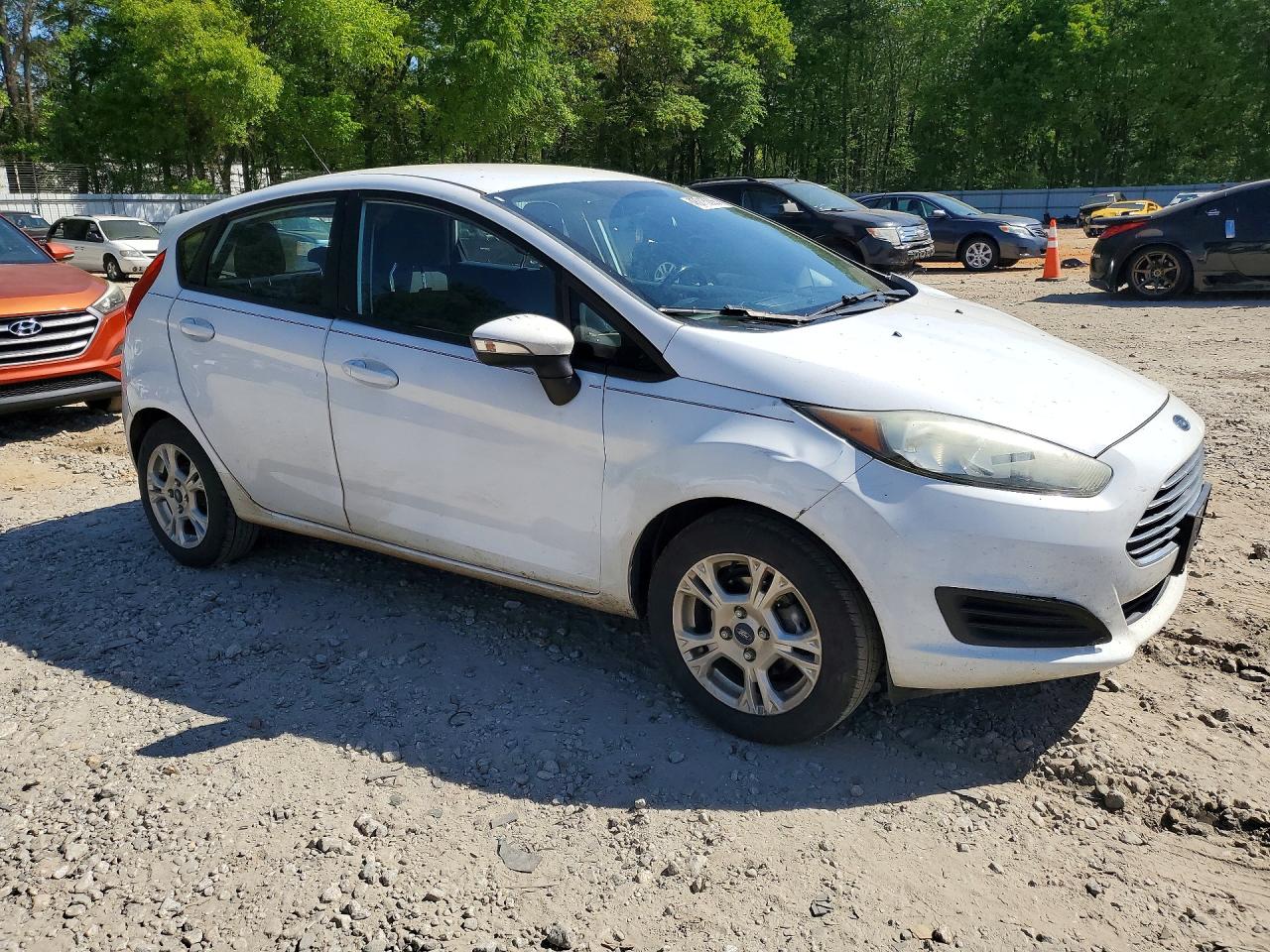 2016 FORD FIESTA SE photo 10