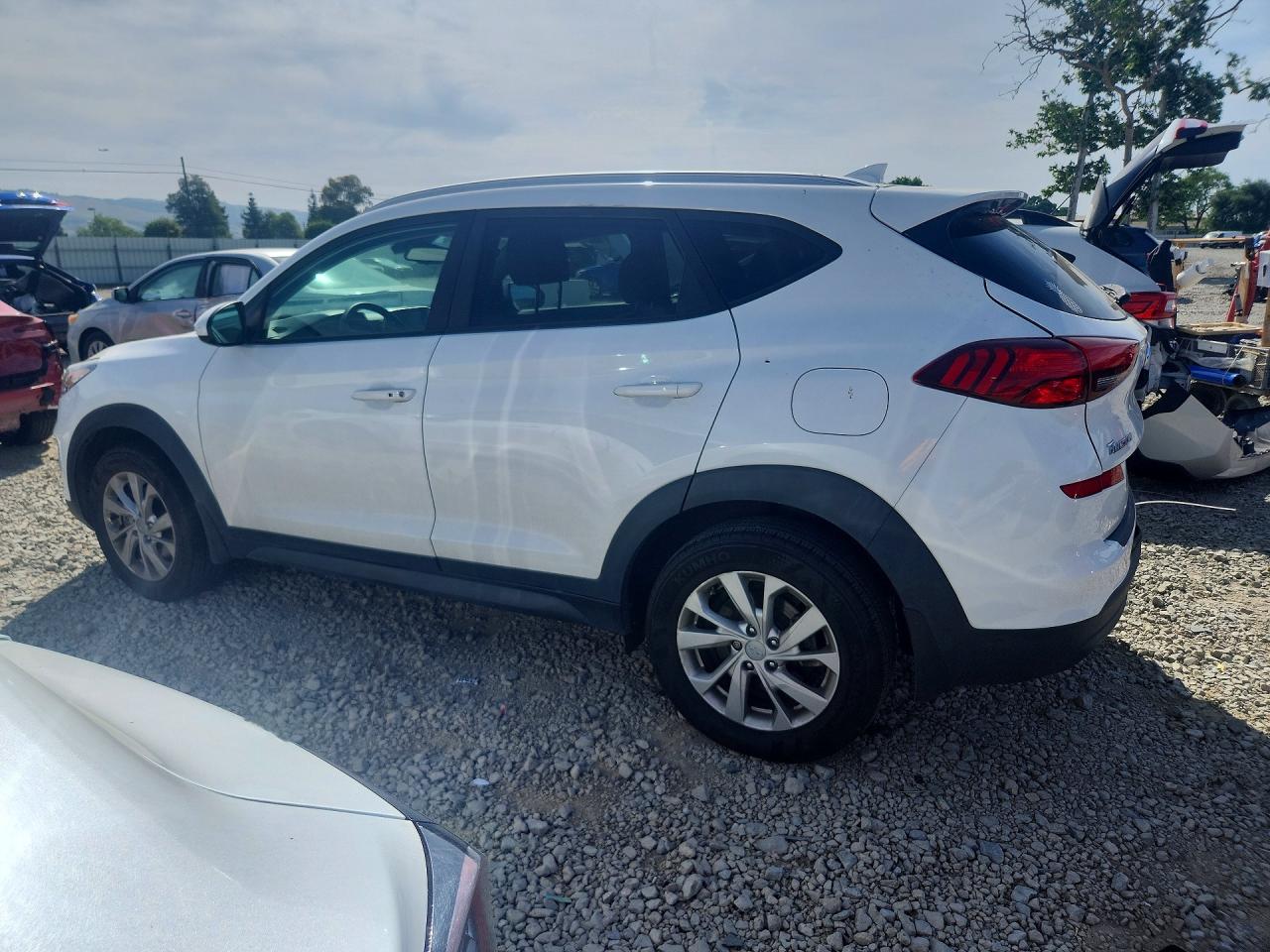 2020 HYUNDAI TUCSON VALUE photo 3