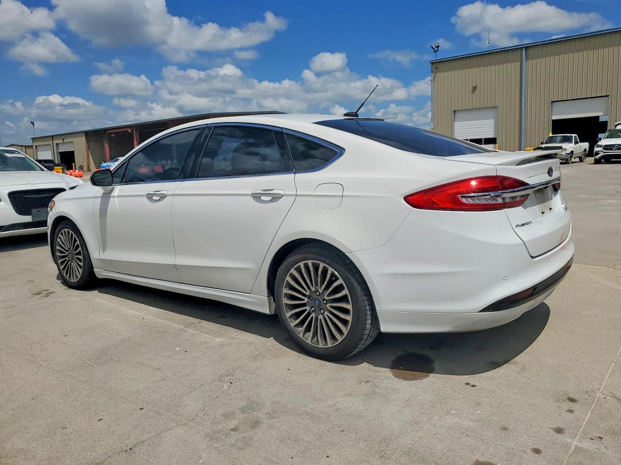 2018 FORD FUSION TITANIUM photo 3