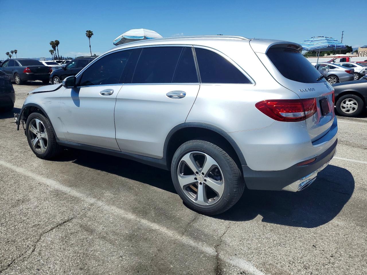 2016 MERCEDES-BENZ GLC 300 photo 4