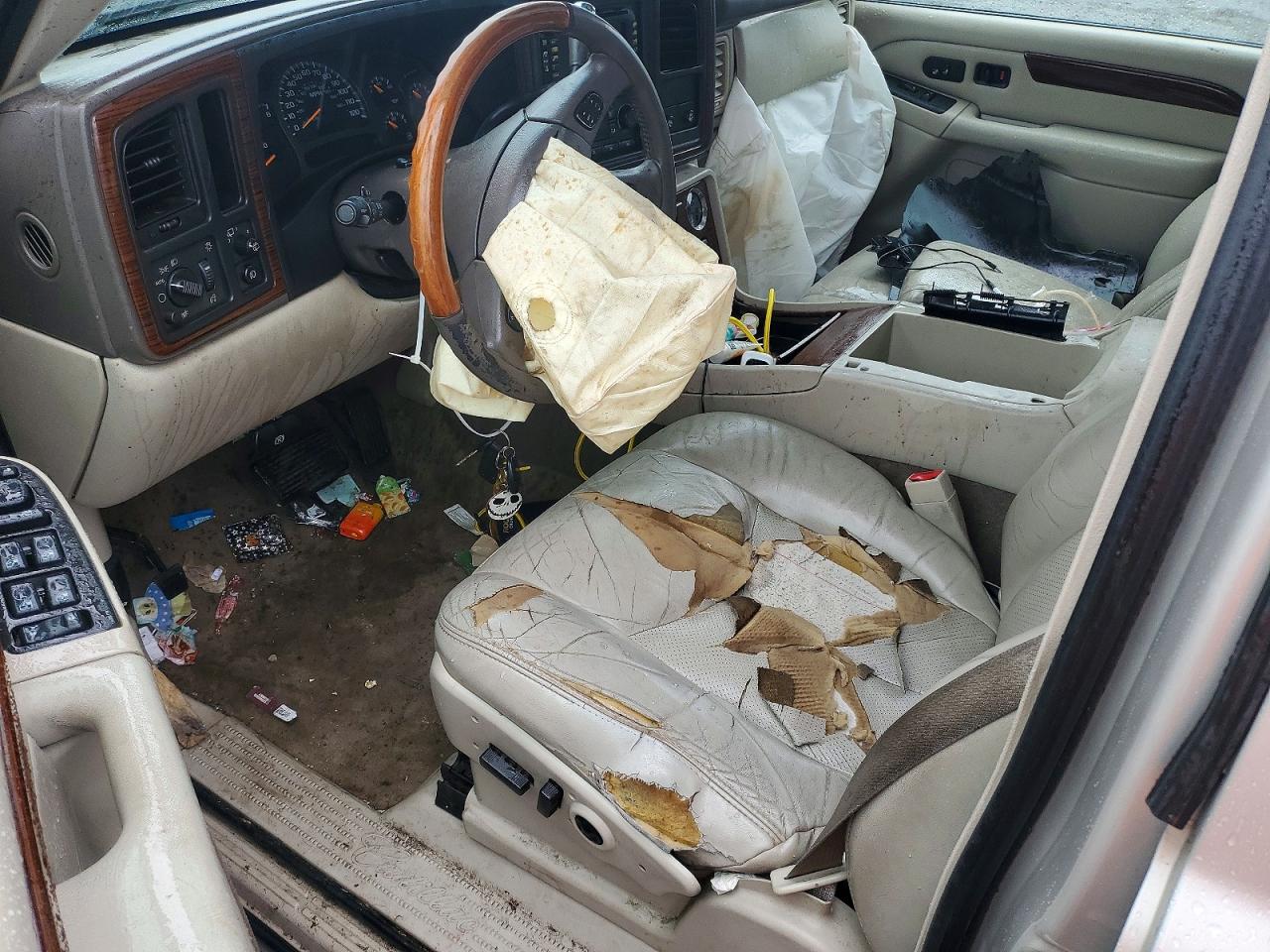 2004 CADILLAC ESCALADE LUXURY photo 22