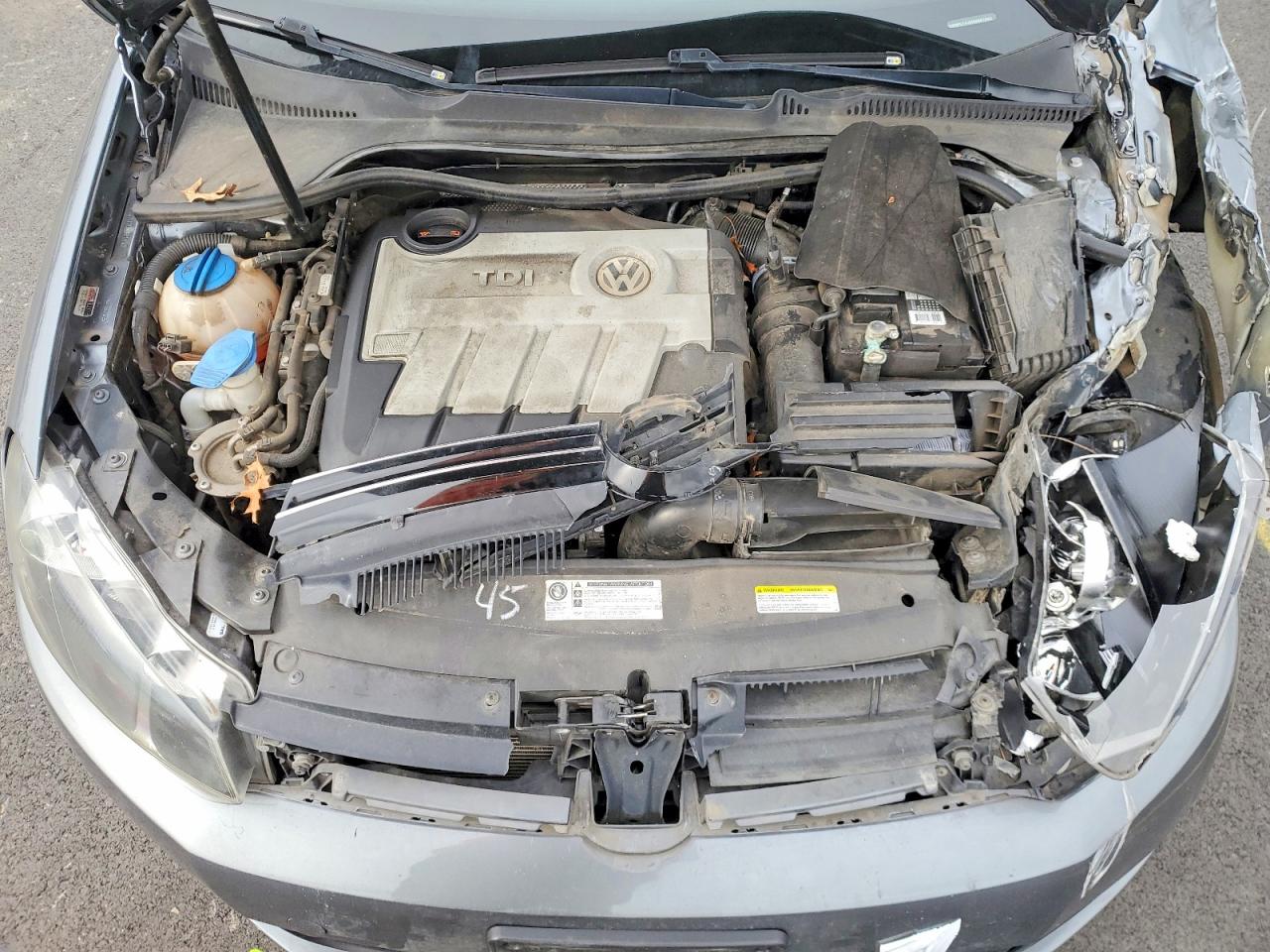 2013 VOLKSWAGEN JETTA TDI photo 31