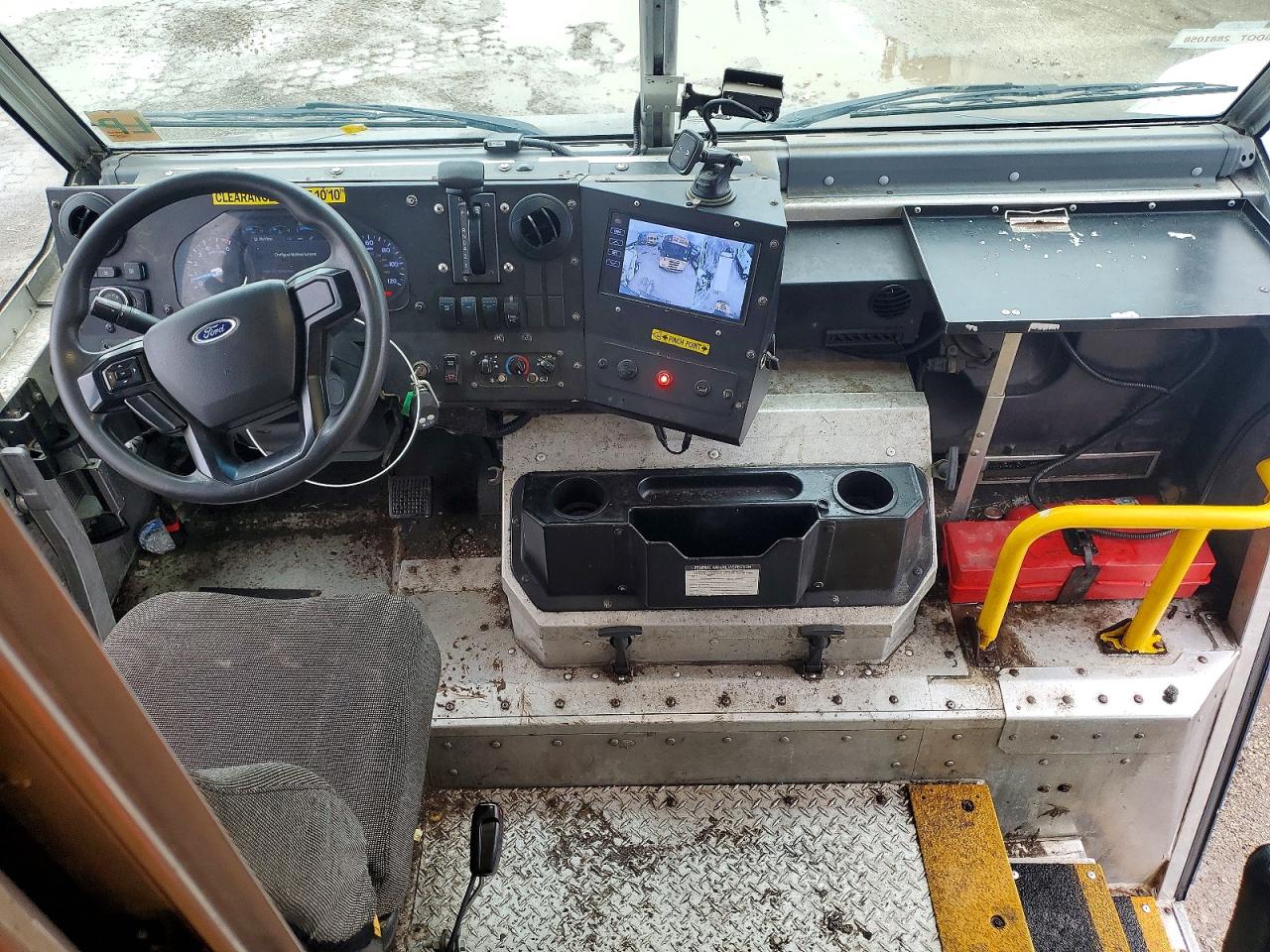 2020 FORD F59 DELIVERY VAN photo 15