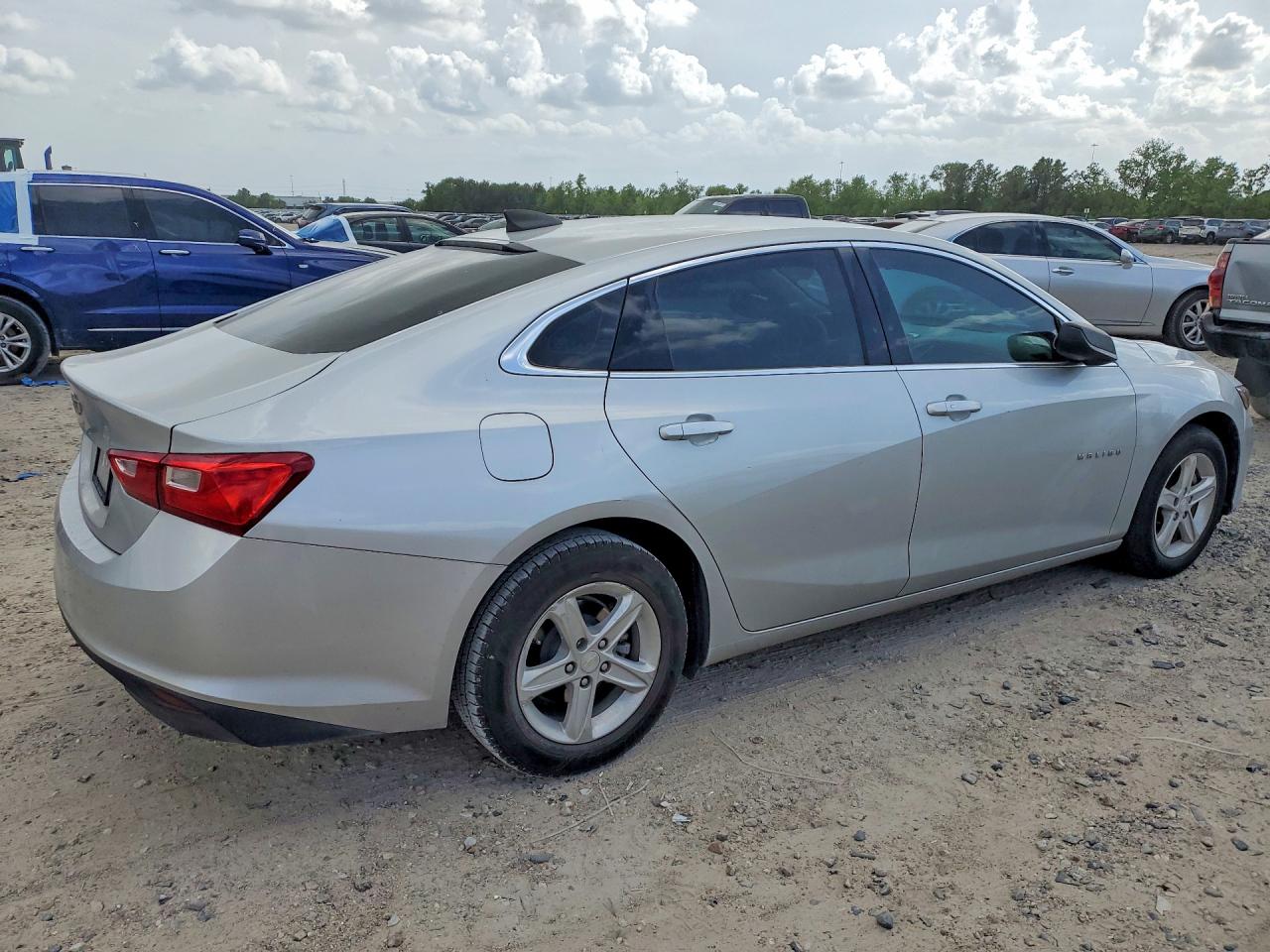 2020 CHEVROLET MALIBU LS photo 5