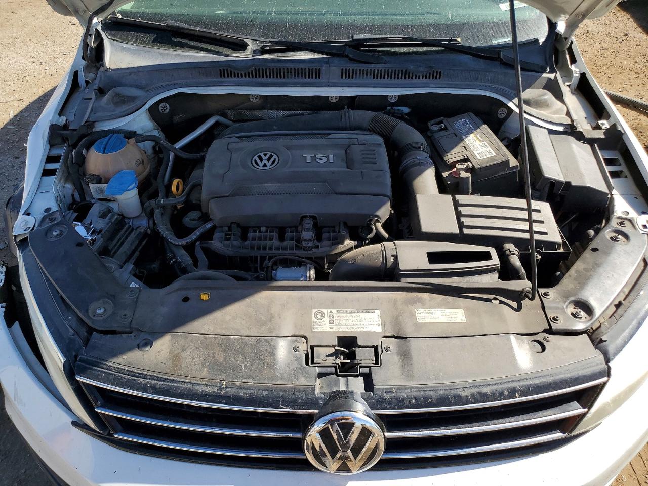 2015 VOLKSWAGEN JETTA SE photo 31