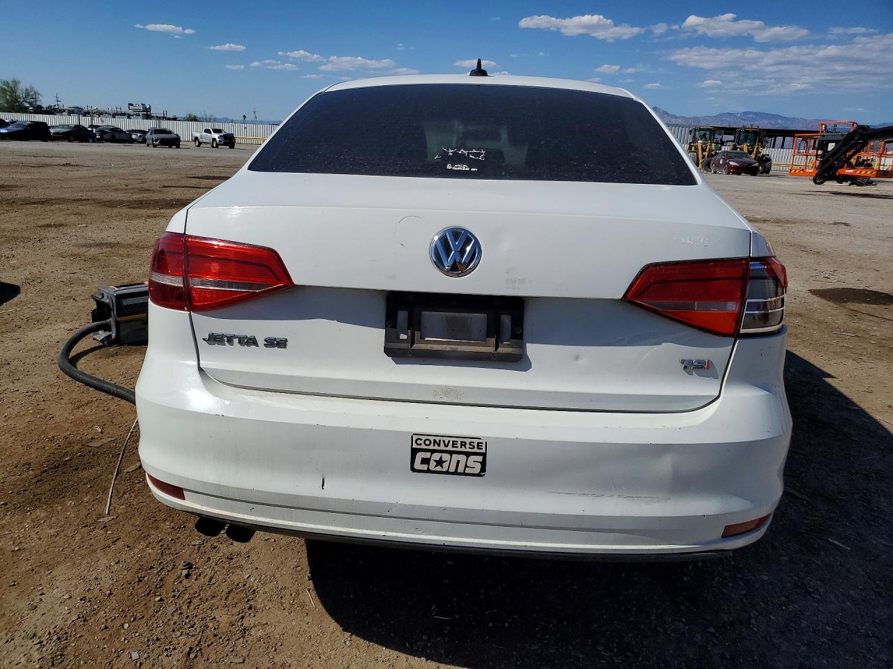 2015 VOLKSWAGEN JETTA SE photo 16
