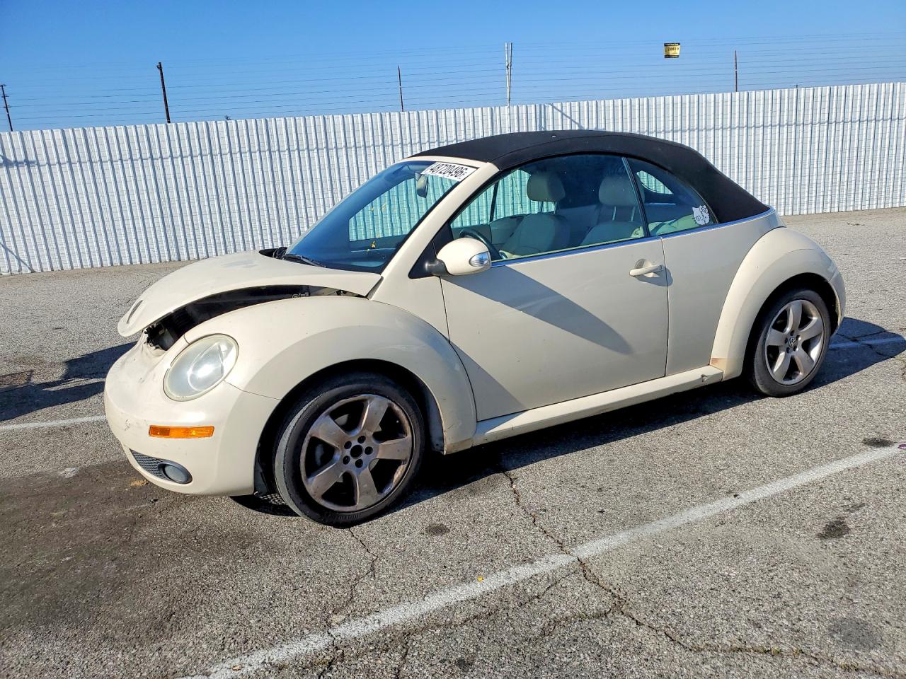 2006 VOLKSWAGEN NEW BEETLE