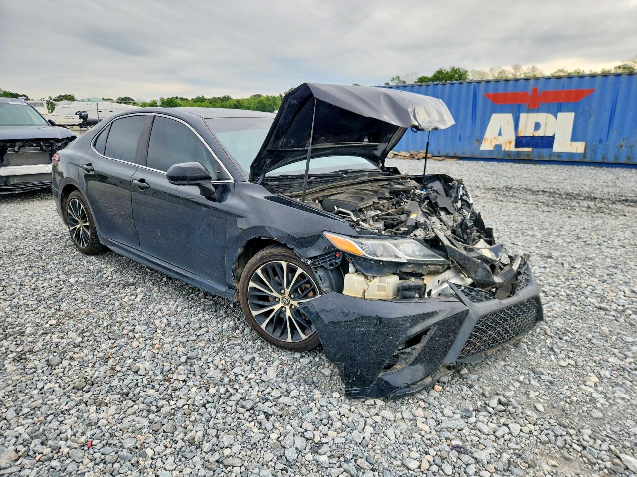 2019 TOYOTA CAMRY SE photo 7
