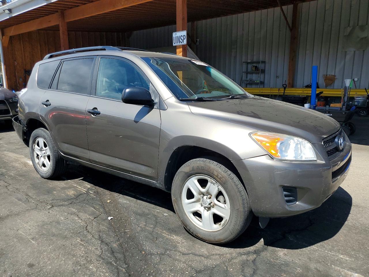 2012 TOYOTA RAV4 BASE photo 7