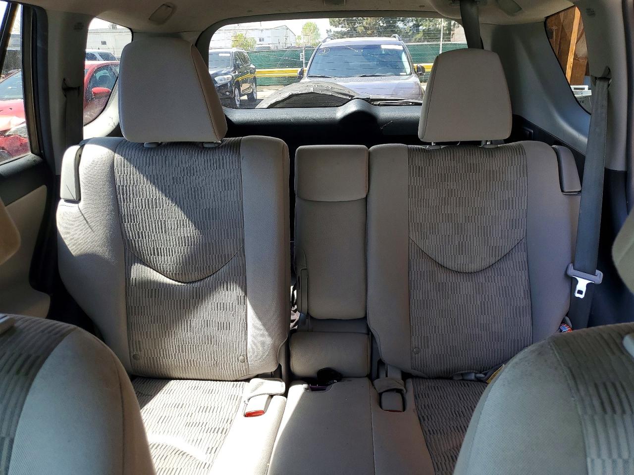 2012 TOYOTA RAV4 BASE photo 19