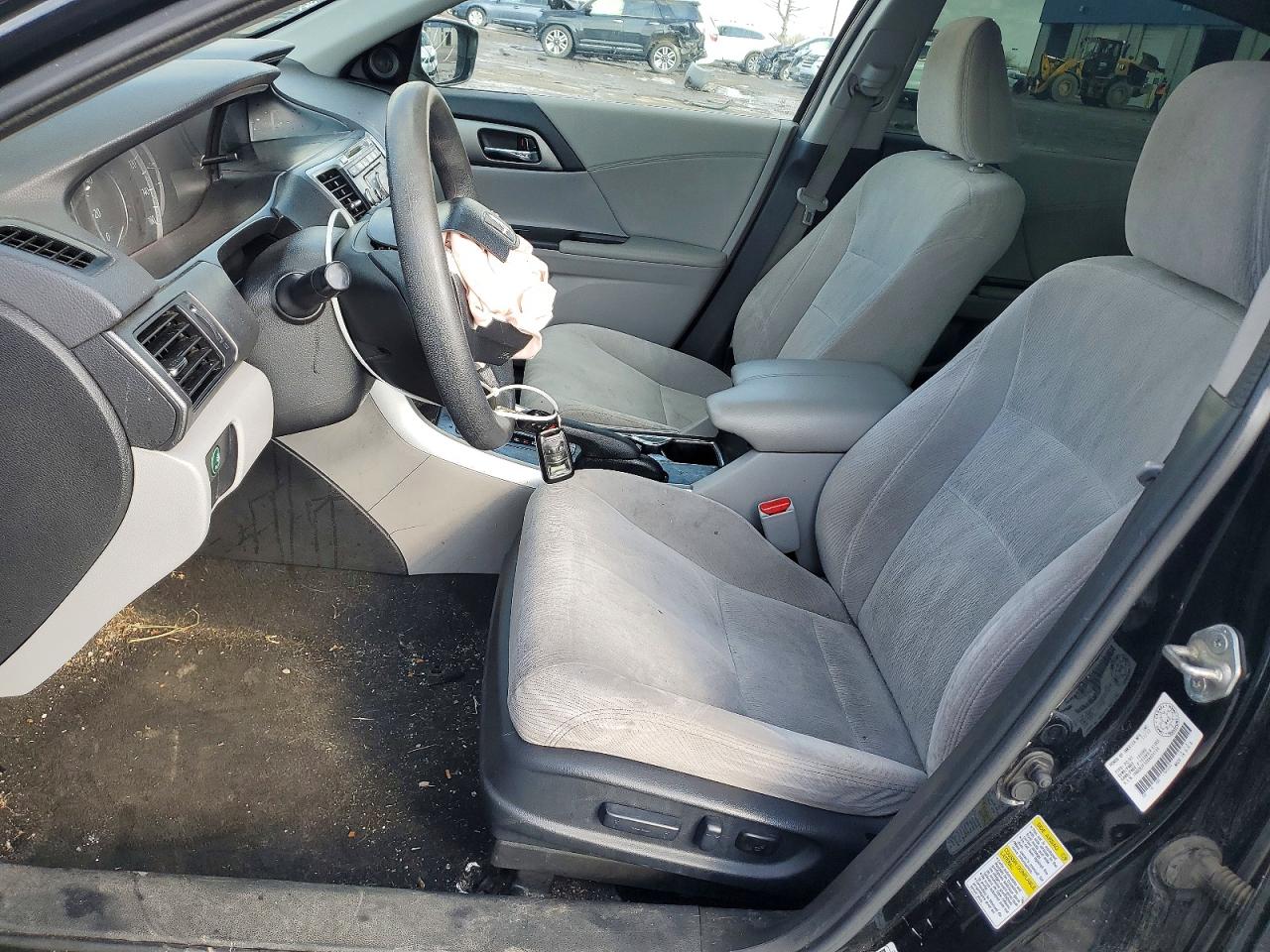 2013 HONDA ACCORD LX photo 13