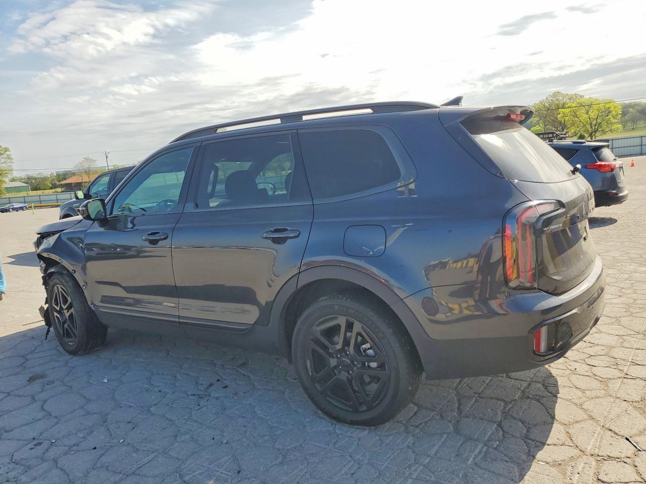 2025 KIA TELLURIDE SX X-LINE photo 3