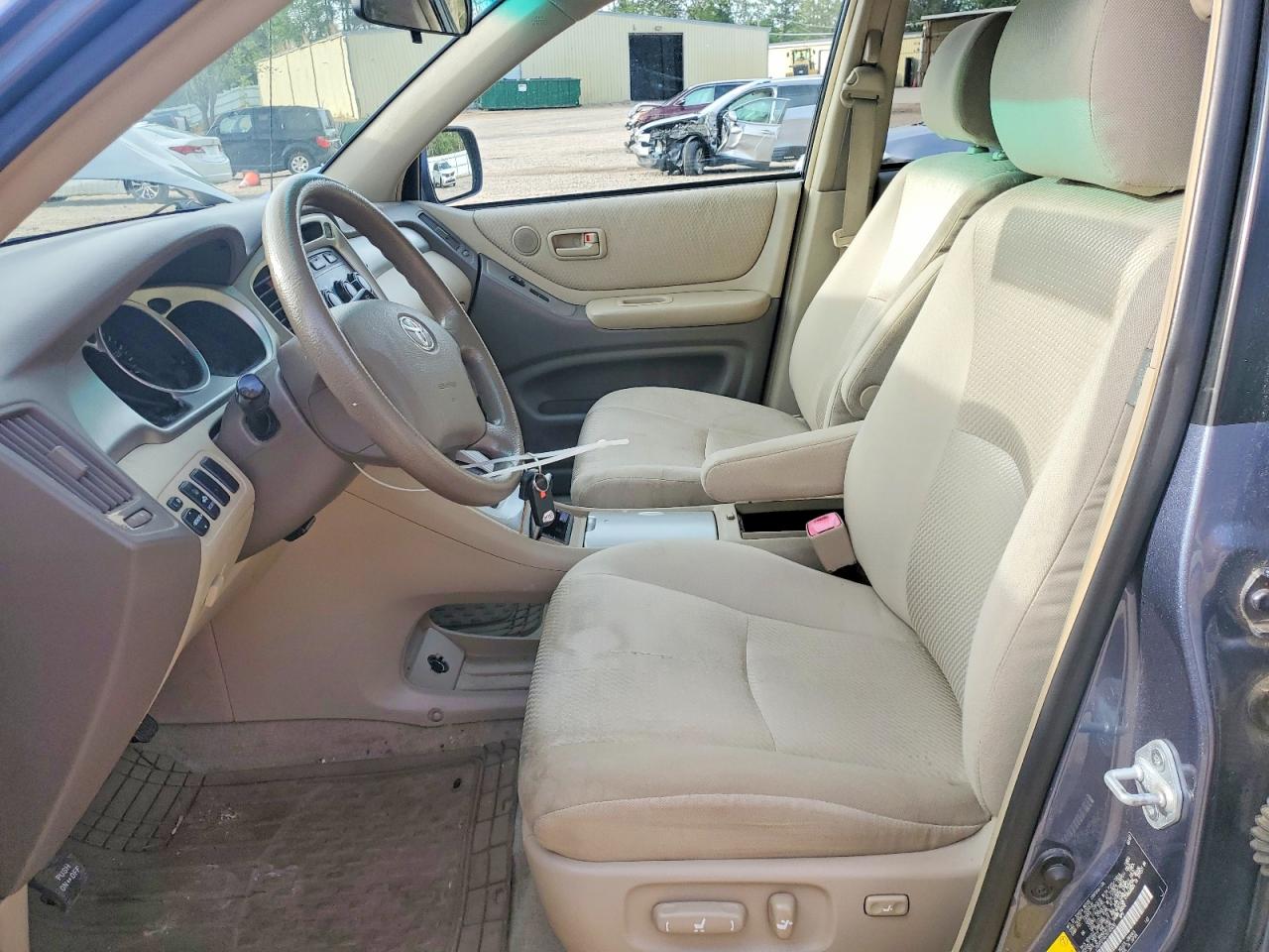 2007 TOYOTA HIGHLANDER BASE photo 13