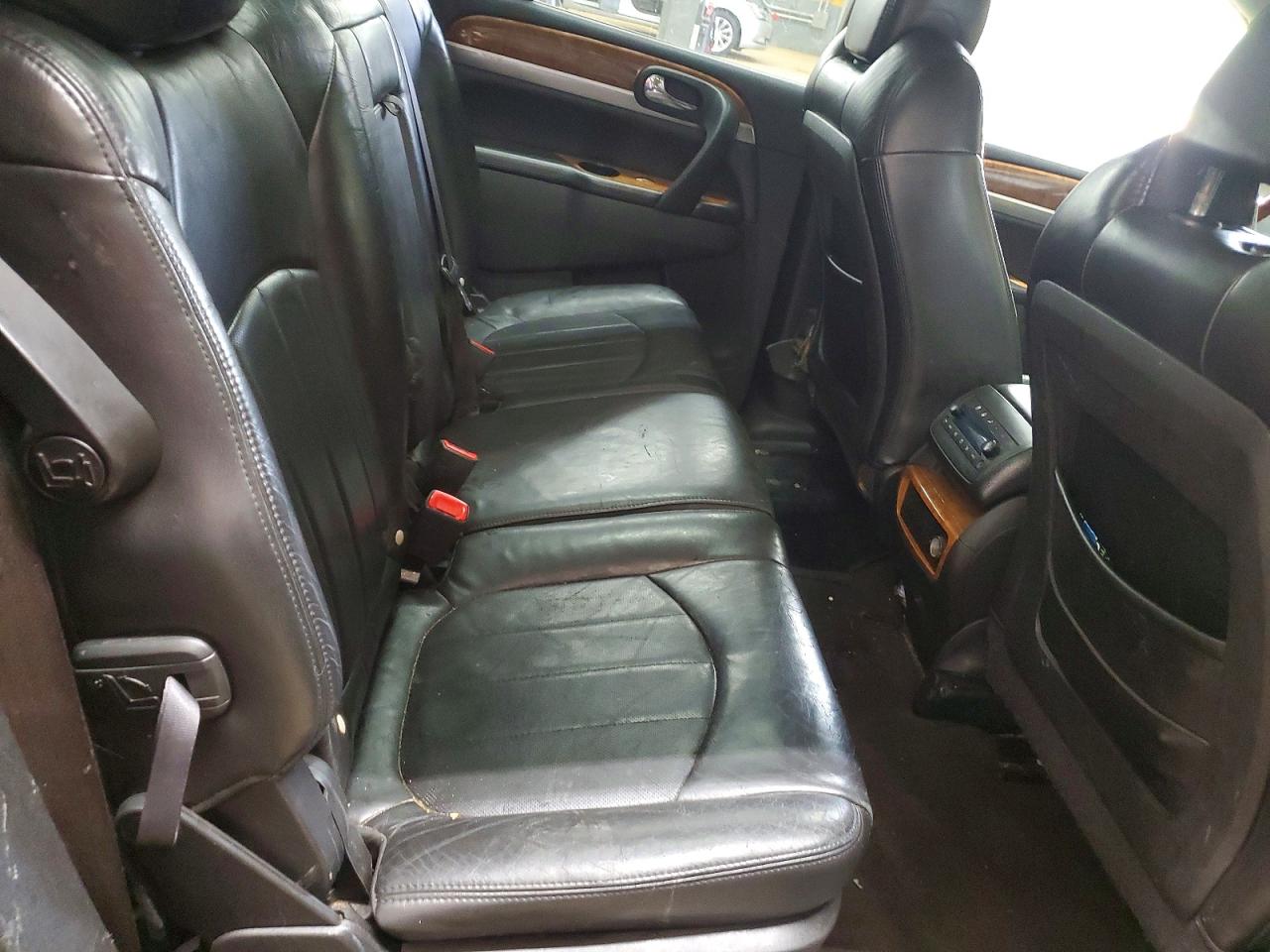 2008 BUICK ENCLAVE CXL photo 31