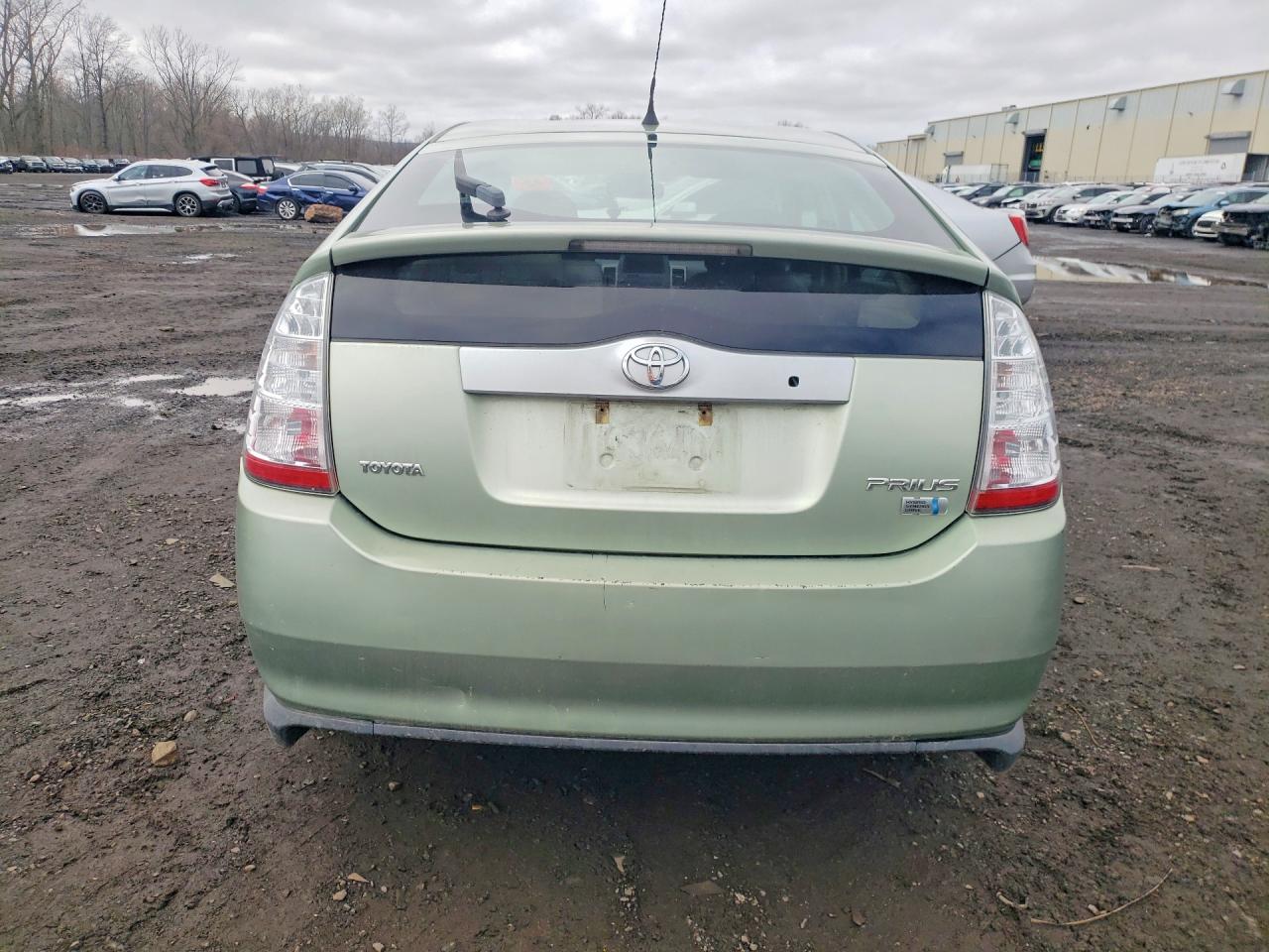 2007 TOYOTA PRIUS BASE photo 16