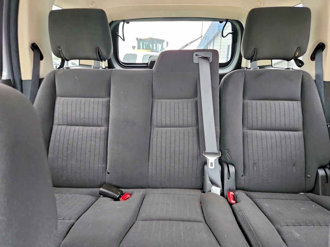 2010 FORD EXPLORER XLT photo 19