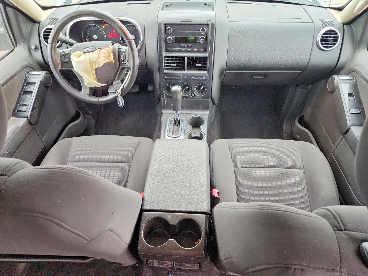 2010 FORD EXPLORER XLT photo 15