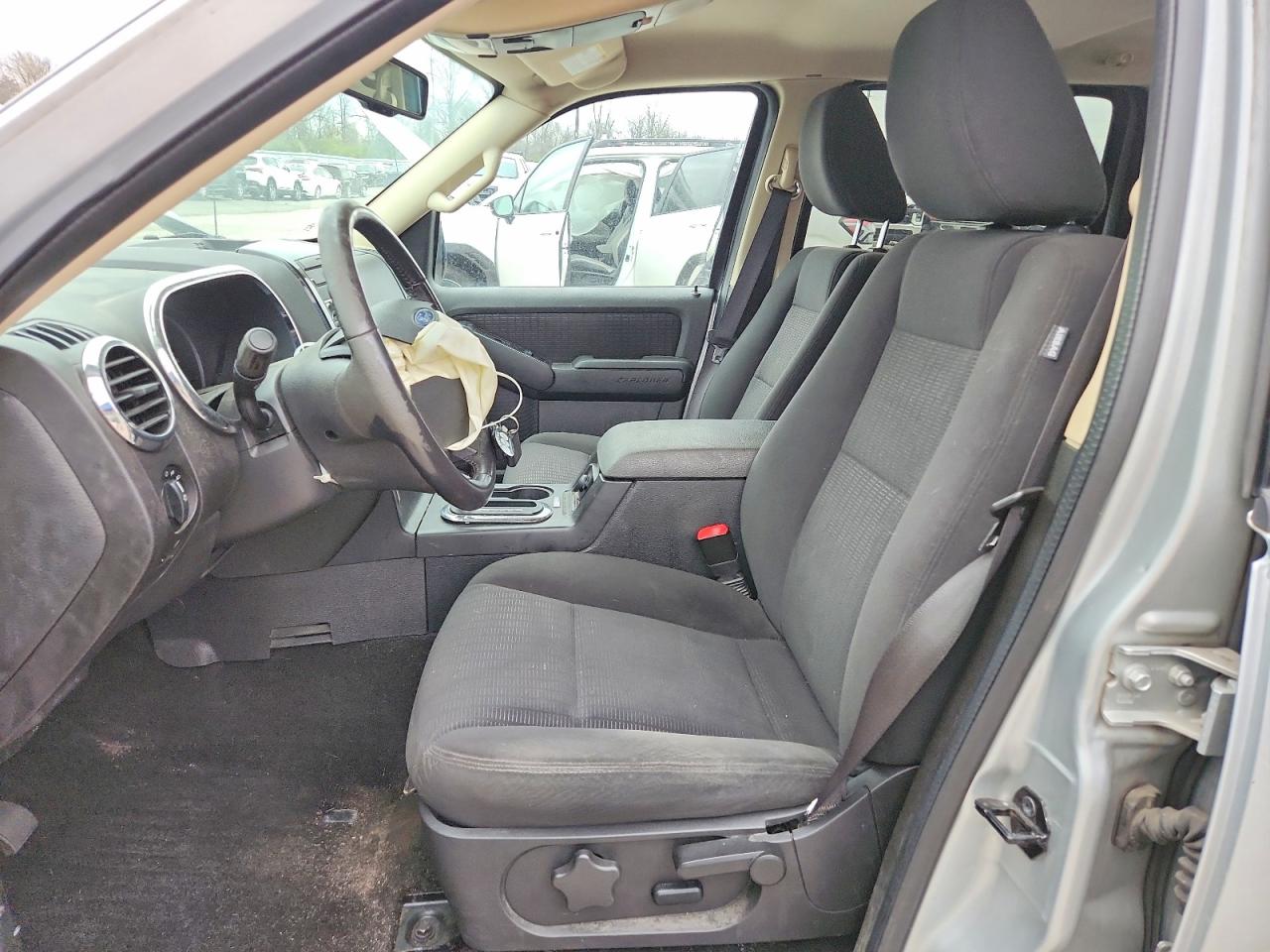 2010 FORD EXPLORER XLT photo 13