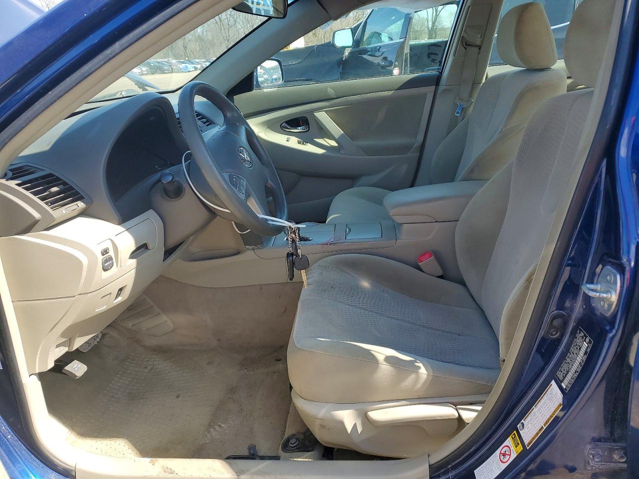 2010 TOYOTA CAMRY BASE photo 25