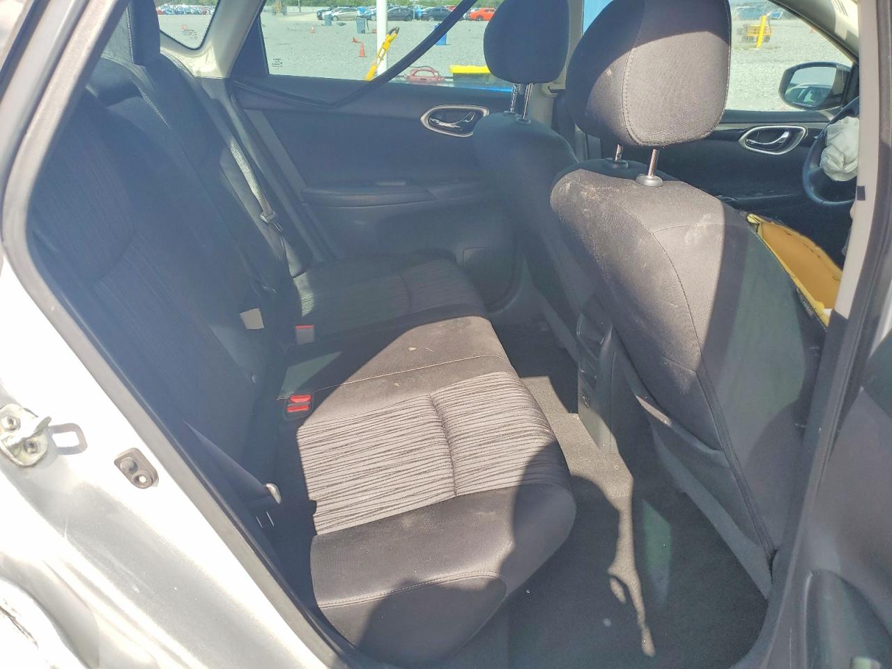 2019 NISSAN SENTRA SV photo 10
