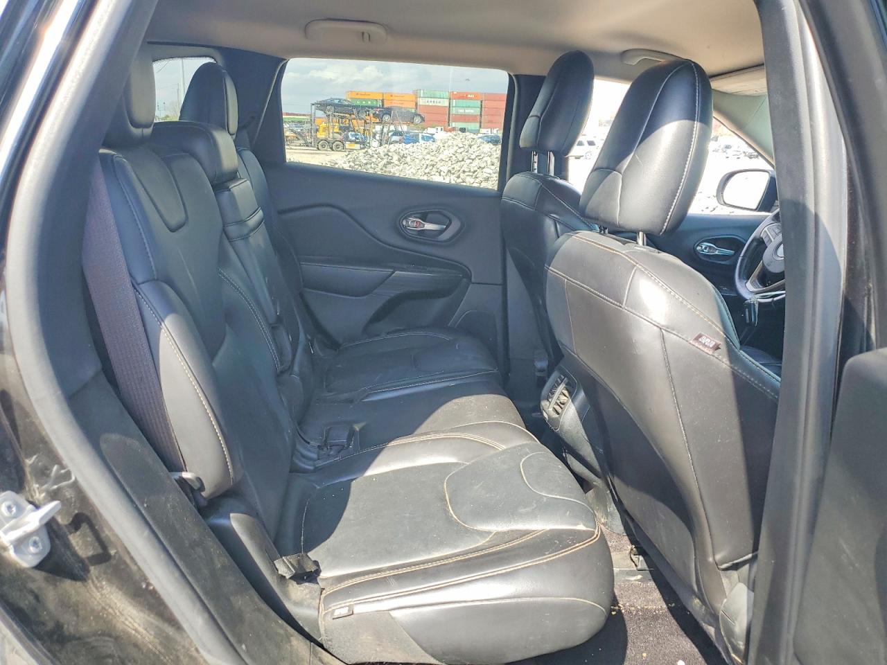 2016 JEEP CHEROKEE LIMITED photo 11