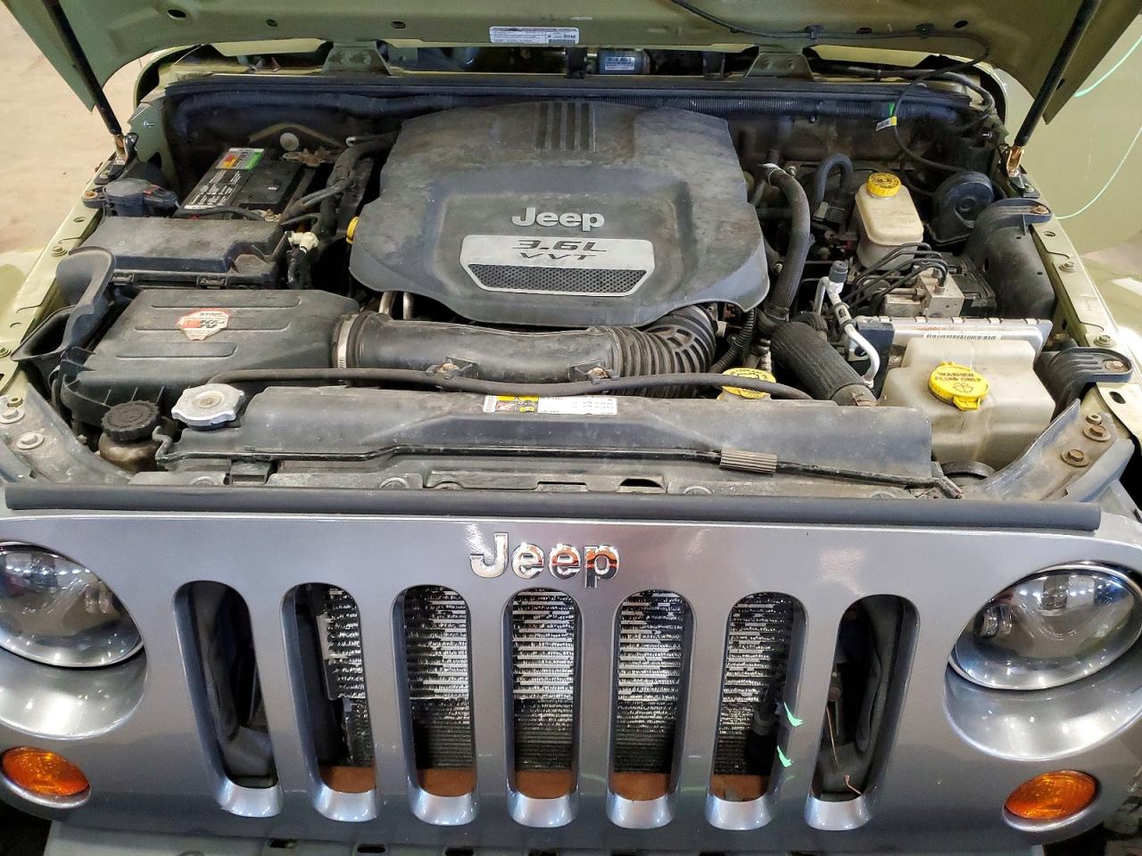 2013 JEEP WRANGLER SPORT photo 11