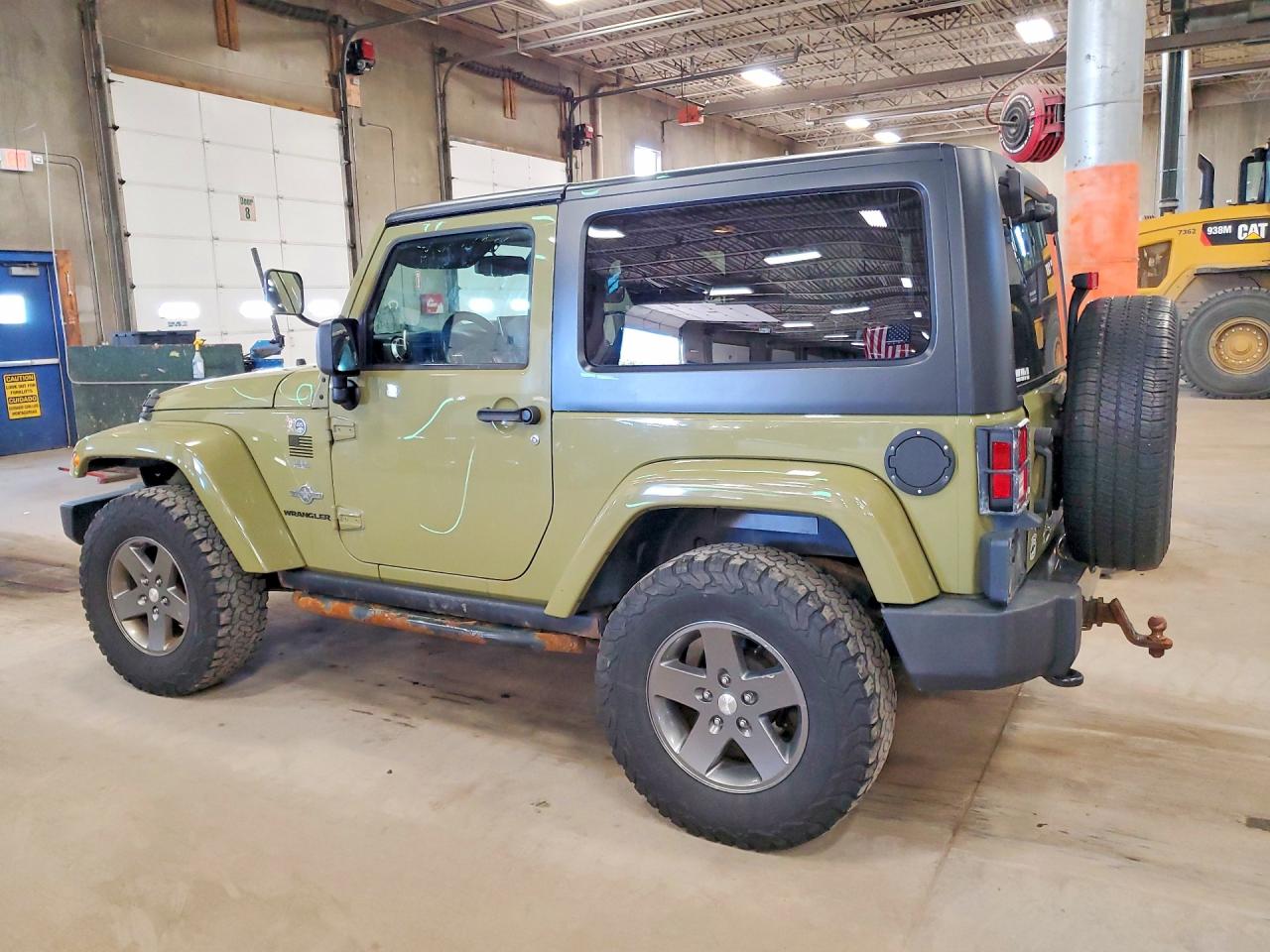 2013 JEEP WRANGLER SPORT photo 2