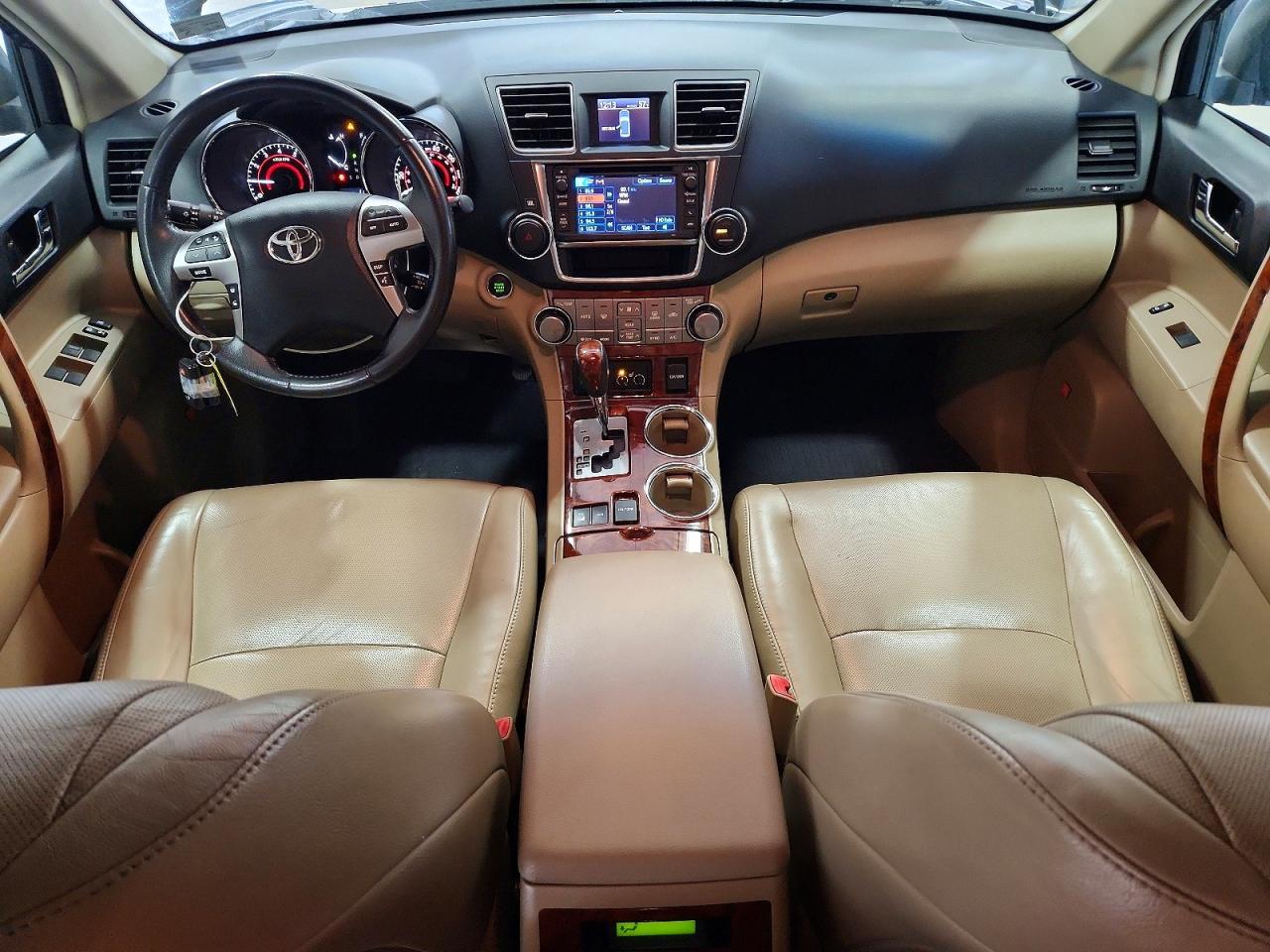 2013 TOYOTA HIGHLANDER LIMITED photo 19