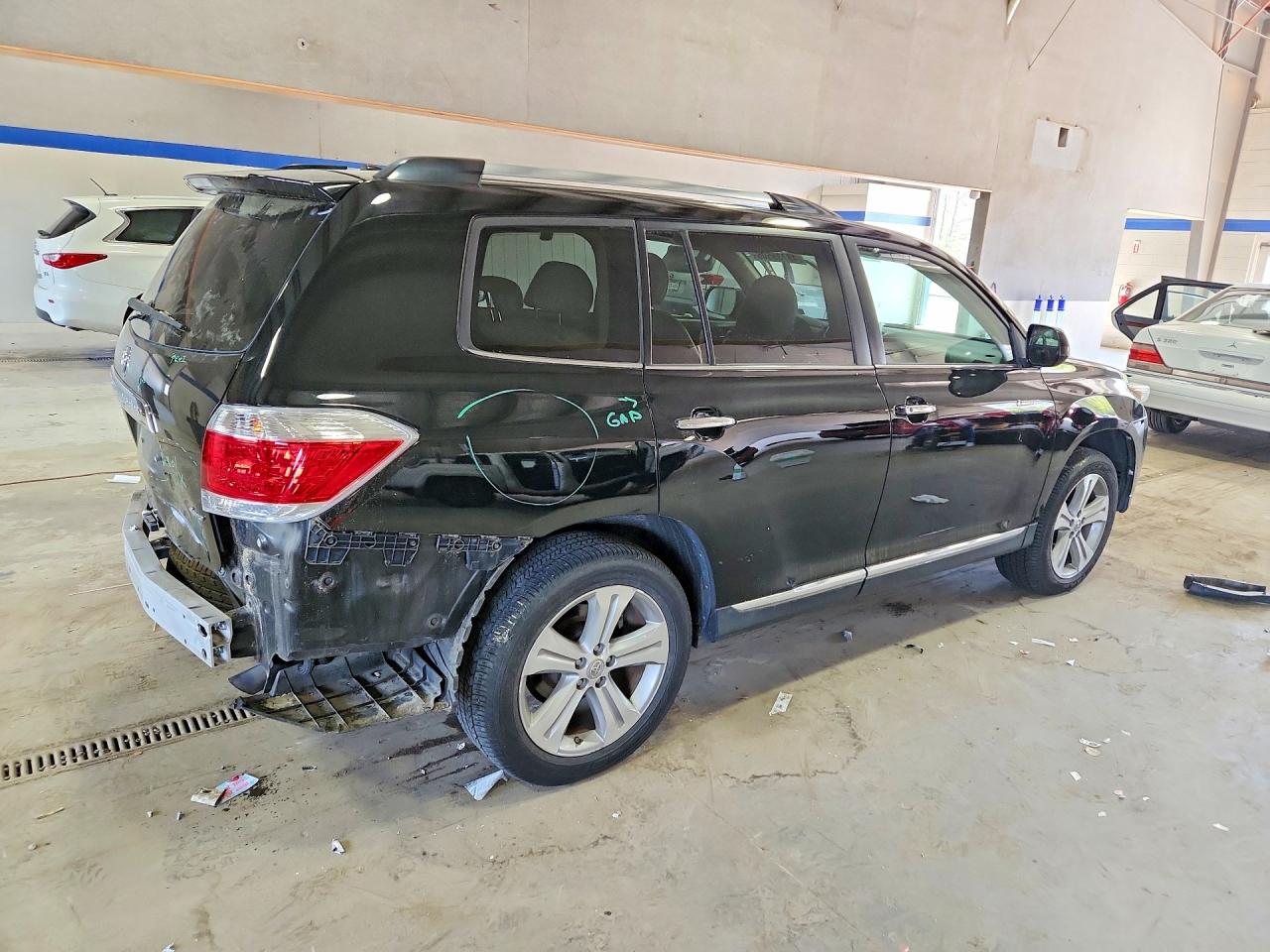 2013 TOYOTA HIGHLANDER LIMITED photo 7