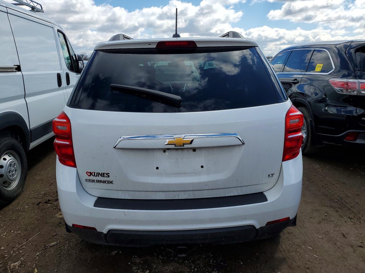 2017 CHEVROLET EQUINOX LT photo 11