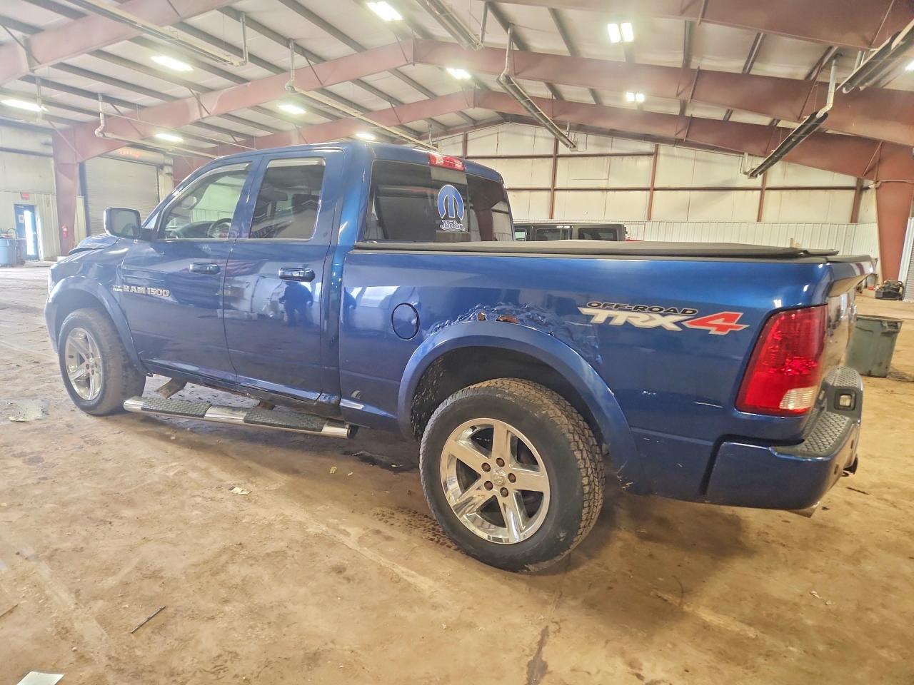 2011 DODGE RAM 1500 photo 4