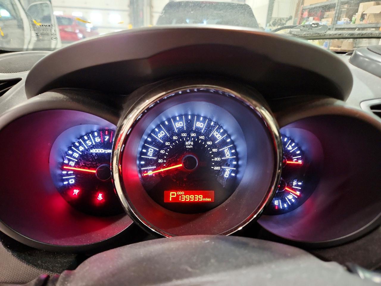 2011 KIA SOUL + photo 9