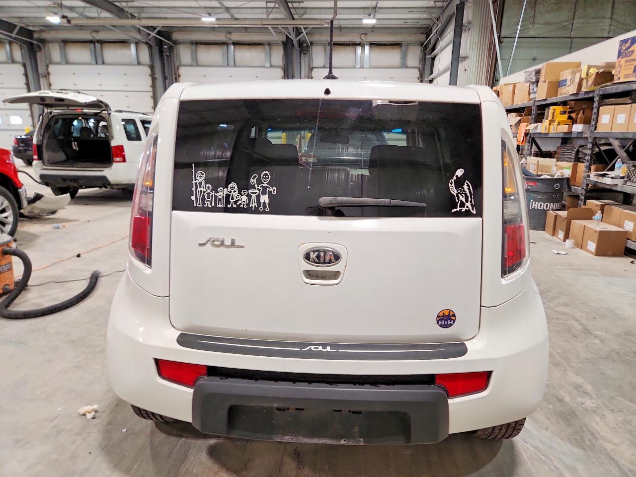 2011 KIA SOUL + photo 6