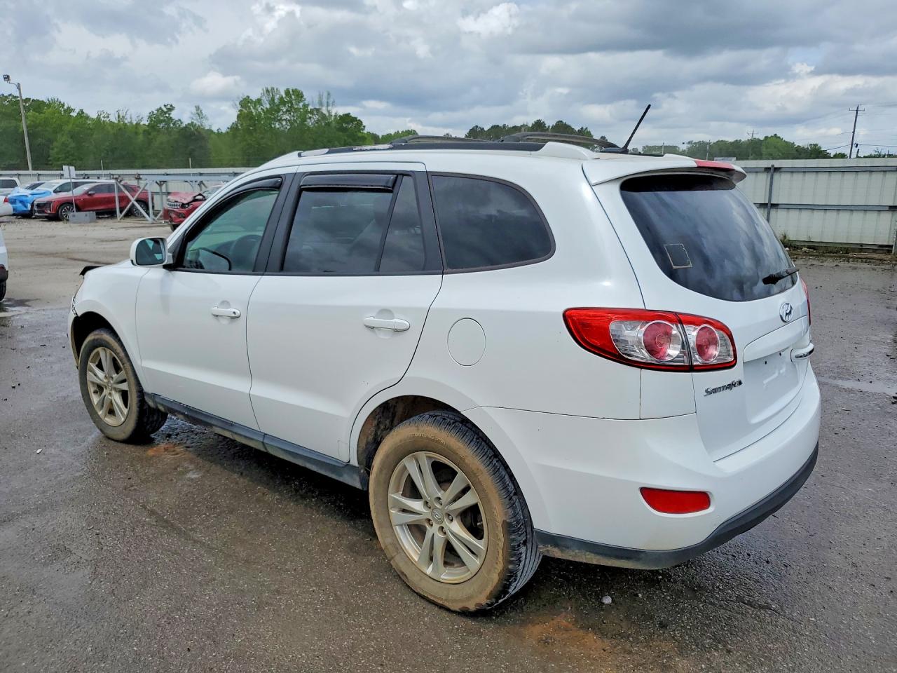 2011 HYUNDAI SANTA FE SE photo 3