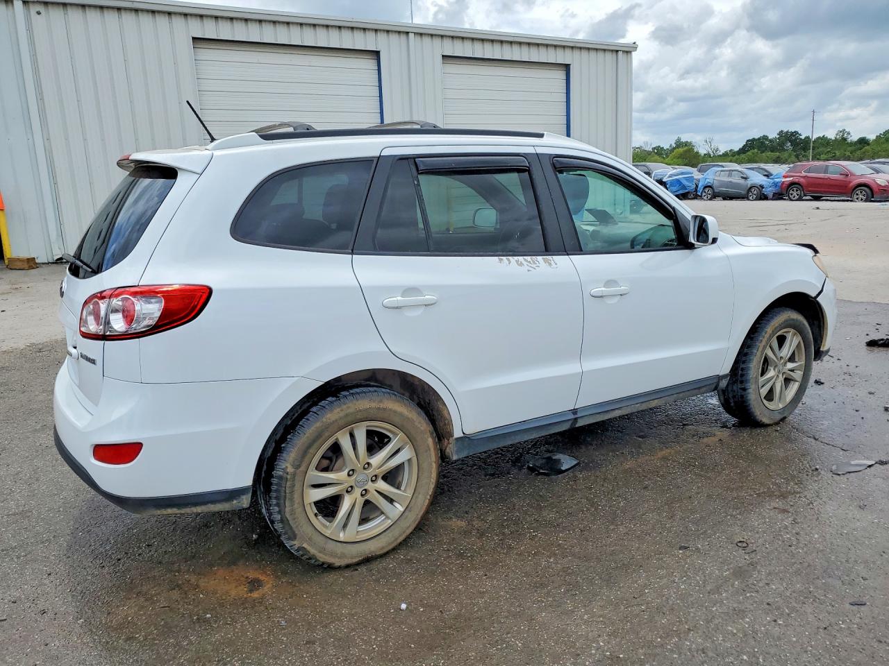 2011 HYUNDAI SANTA FE SE photo 5